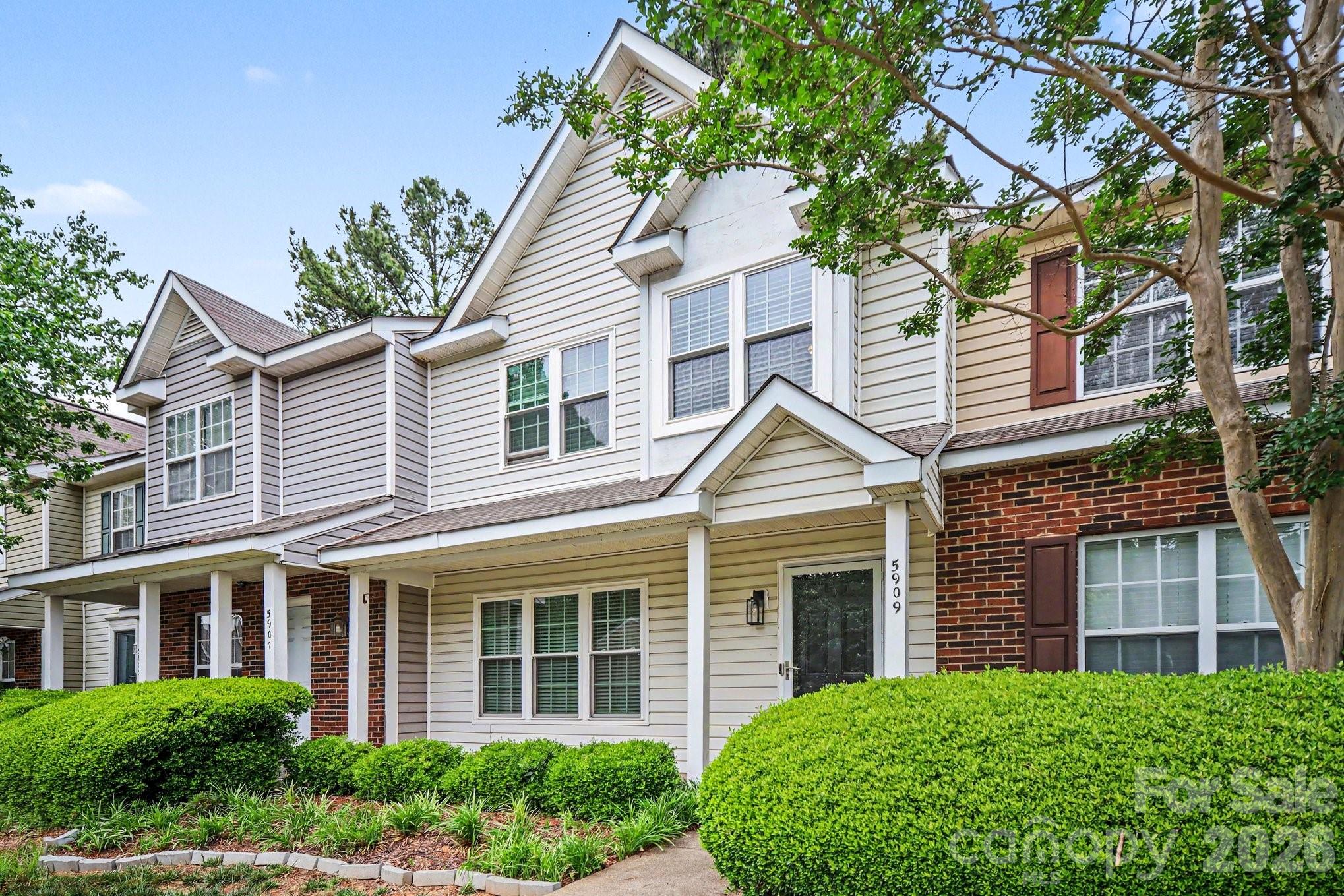 Huntington Ridge - Residential
