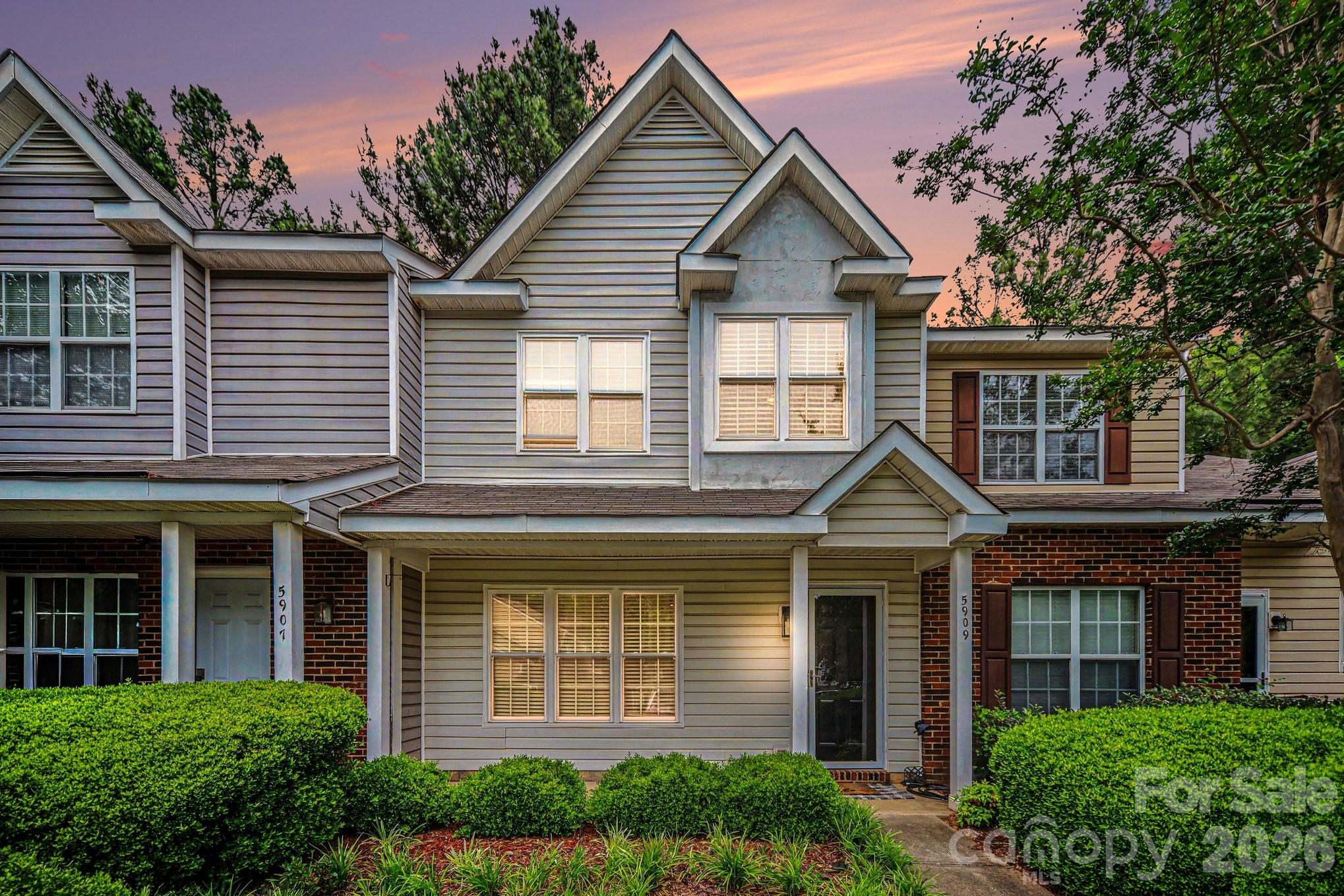 Huntington Ridge - Residential