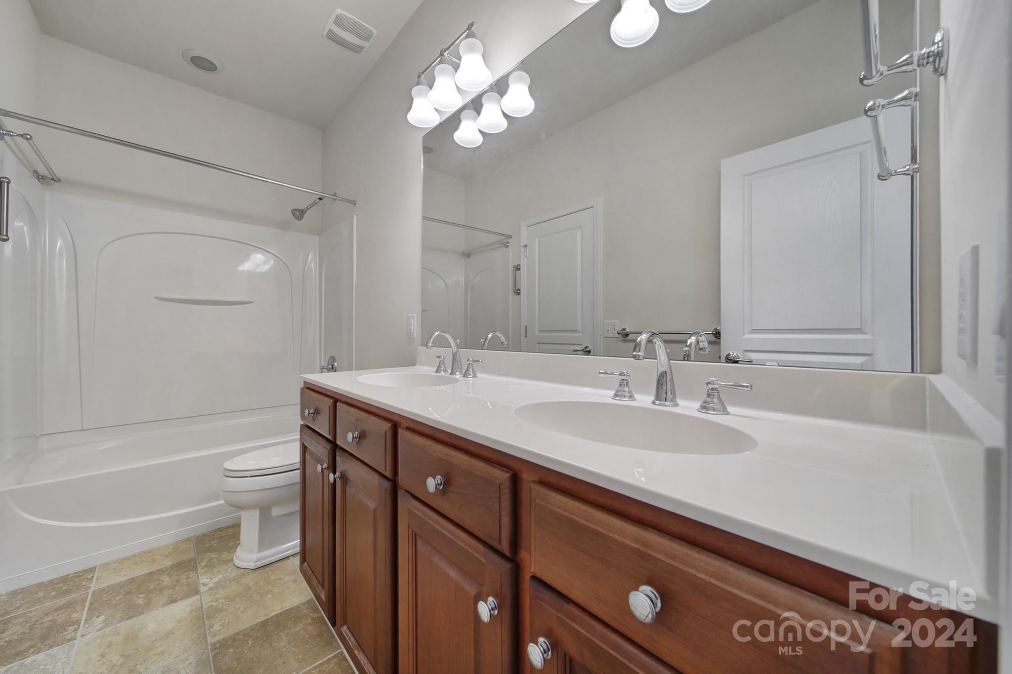 Sun City Carolina Lakes - Residential