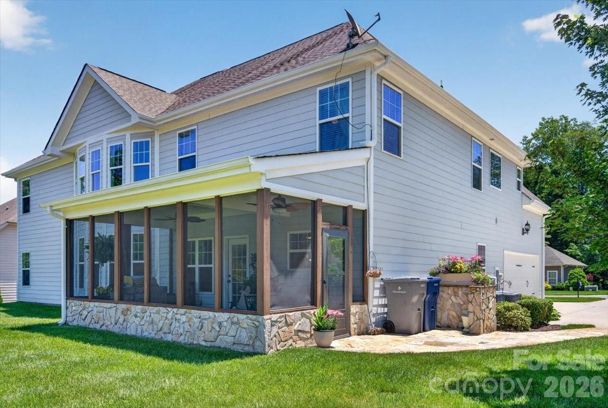 Hawthorne - Residential