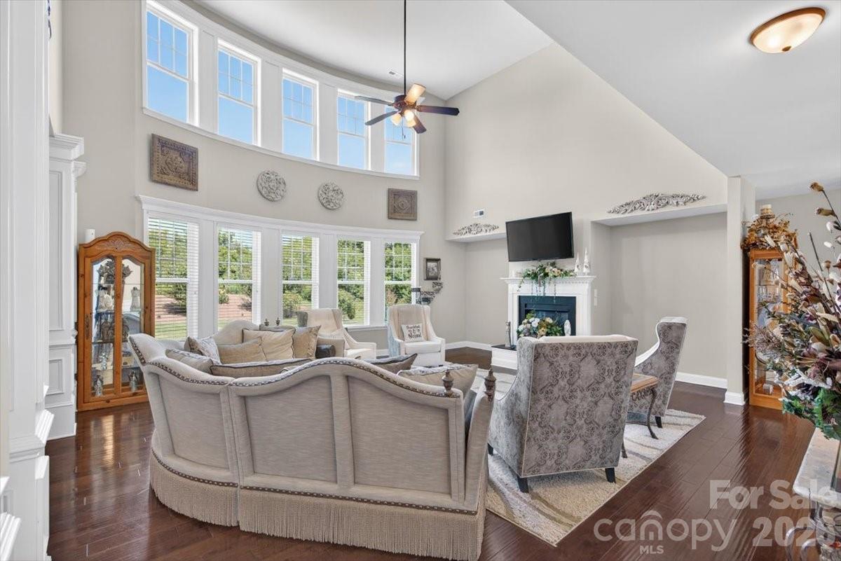 Hawthorne - Residential