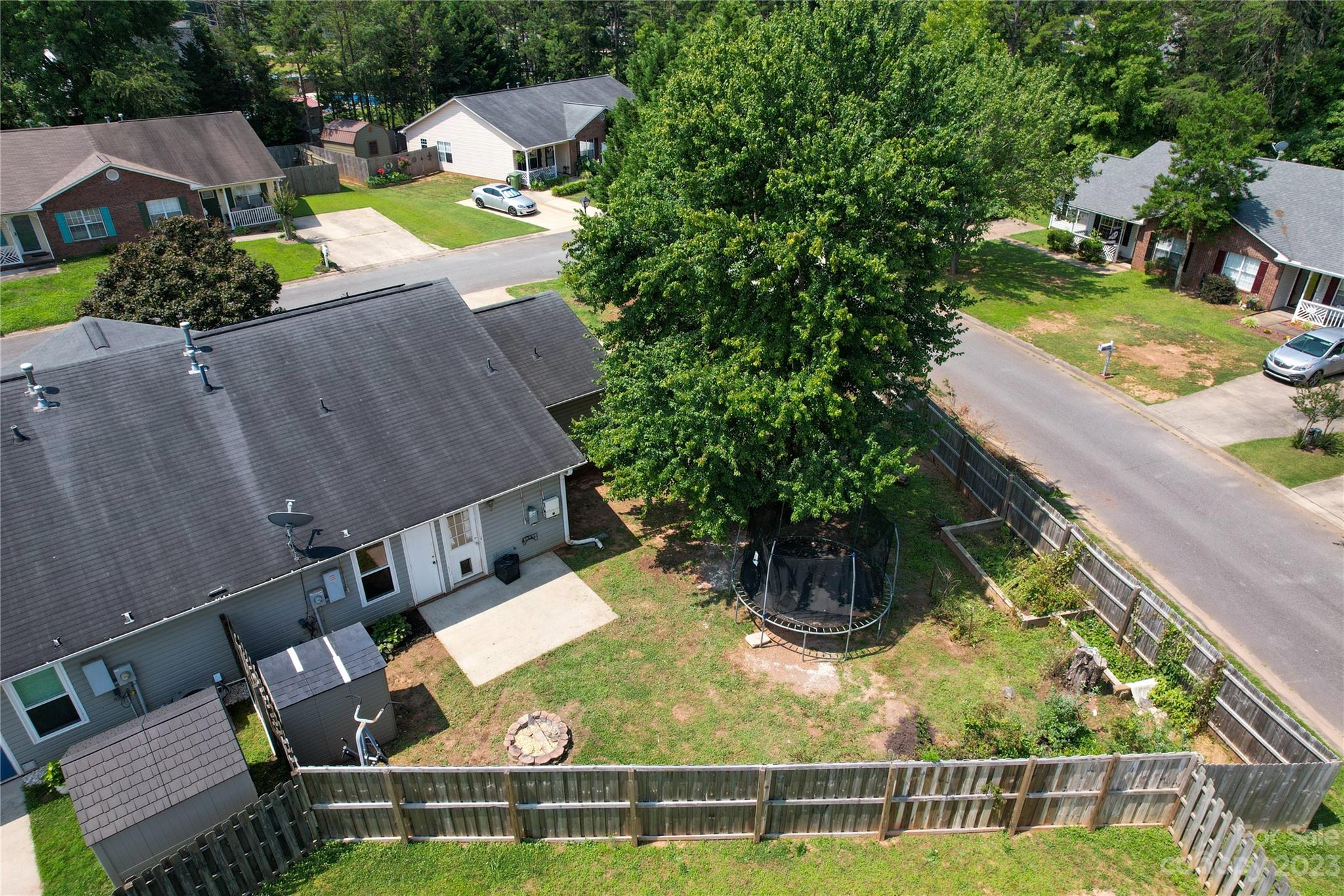 Huntington Place Ii - Residential