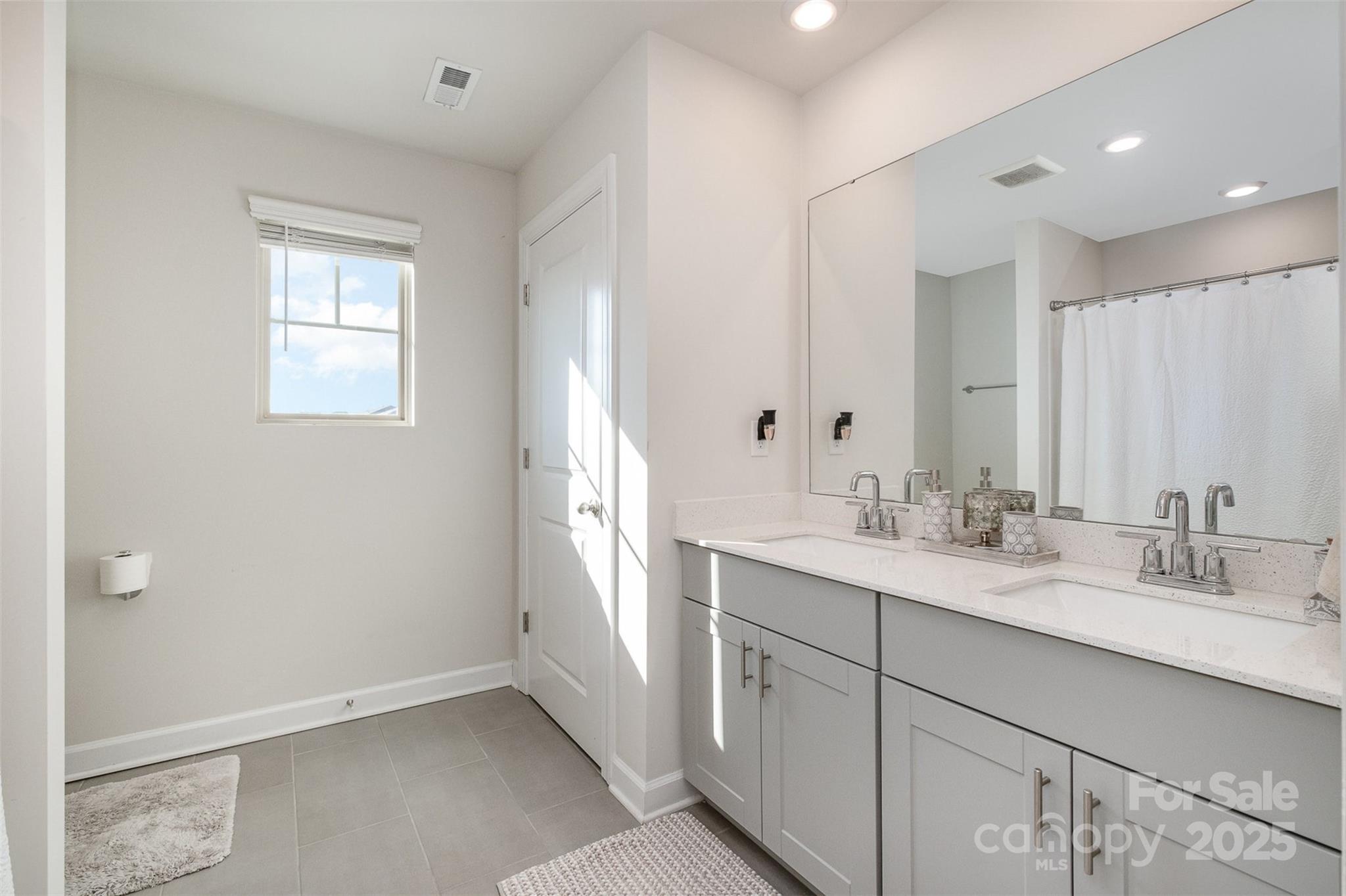 Stoneybrook Station - Residential
