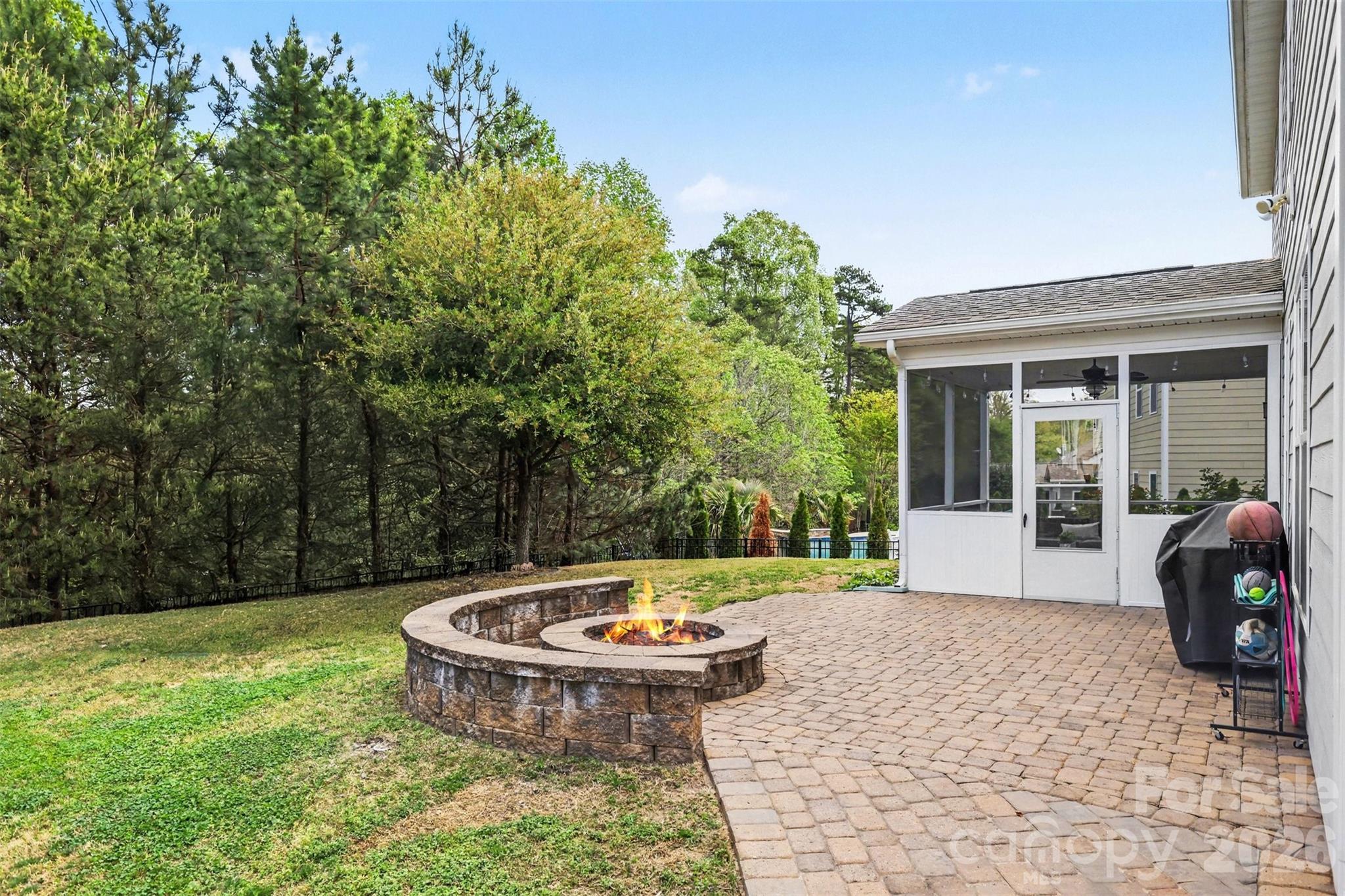 Lake Ridge - Residential
