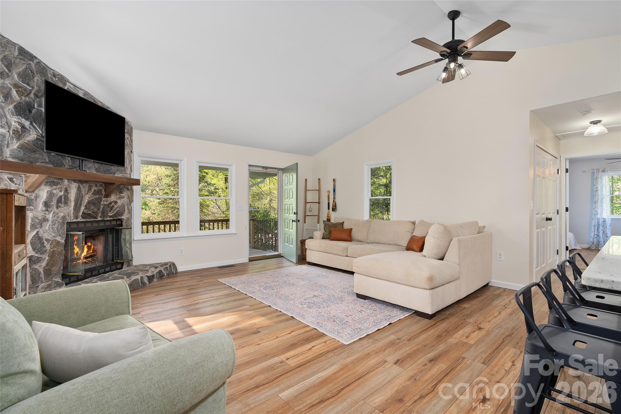 Twin Oaks Estate - Residential