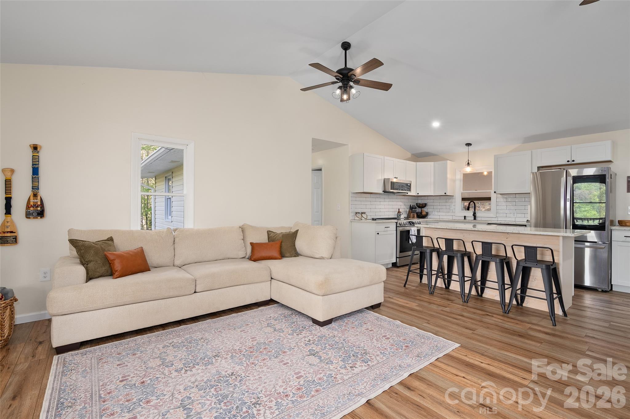 Twin Oaks Estate - Residential