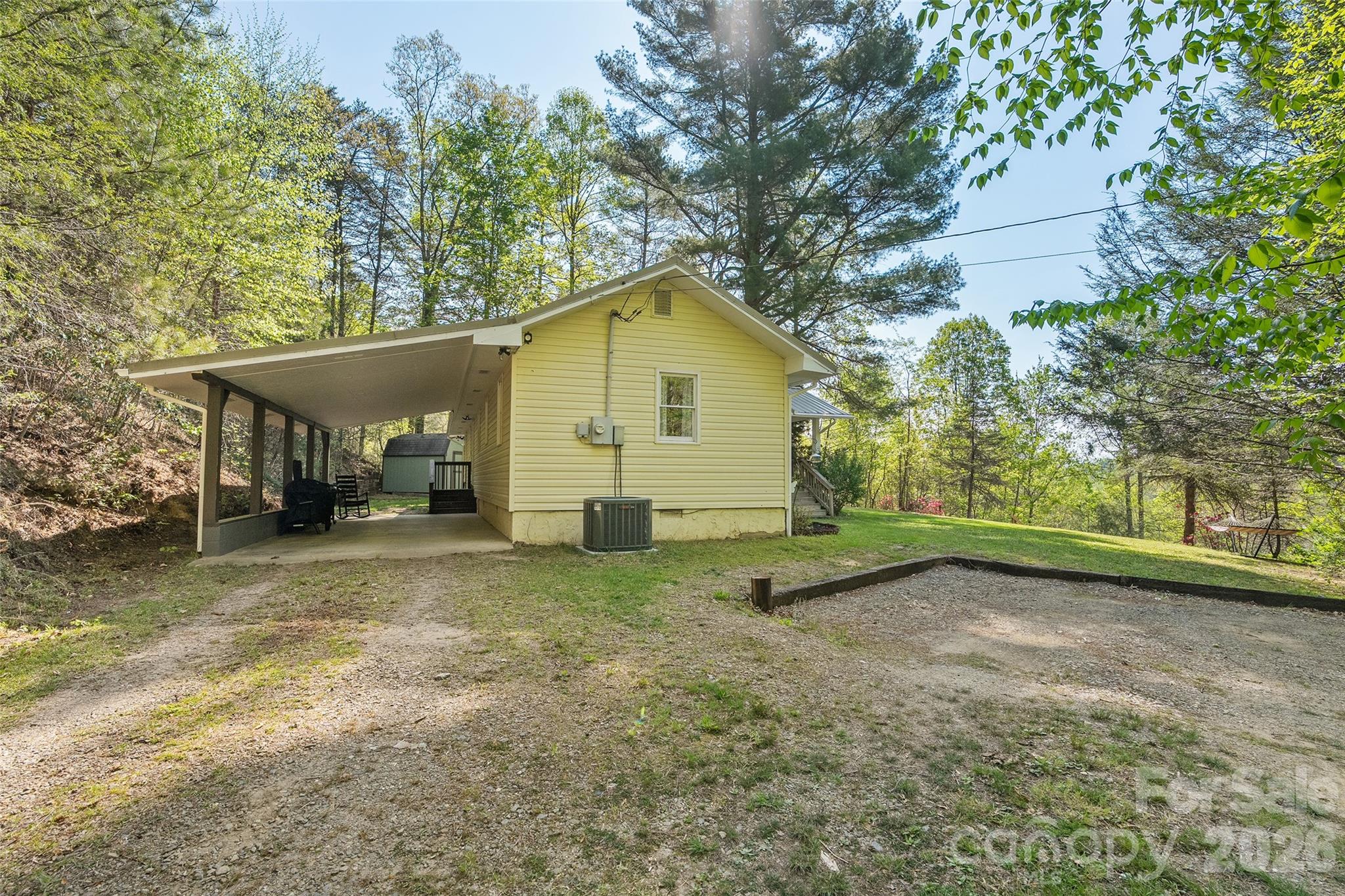 Twin Oaks Estate - Residential