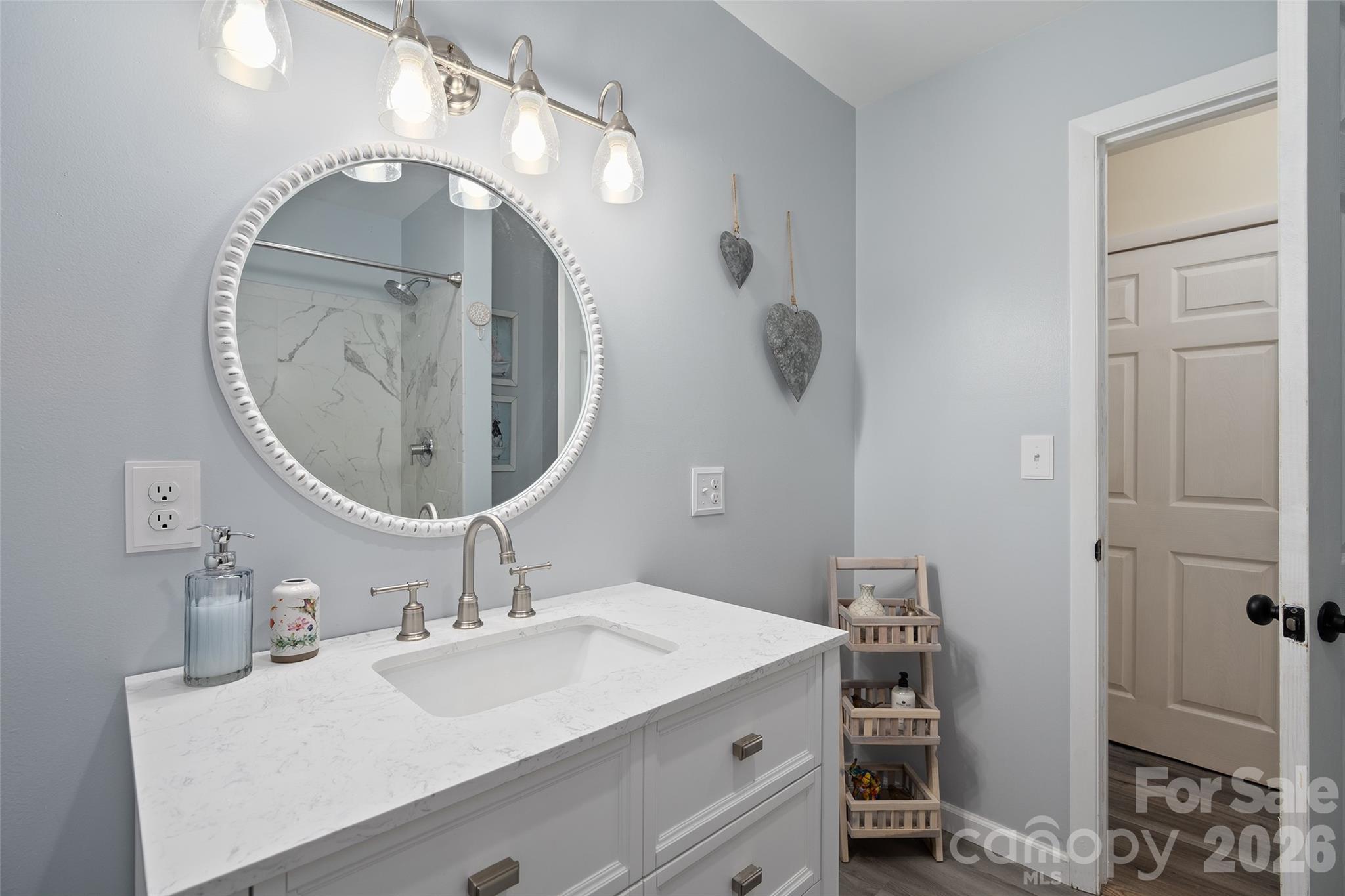 Twin Oaks Estate - Residential