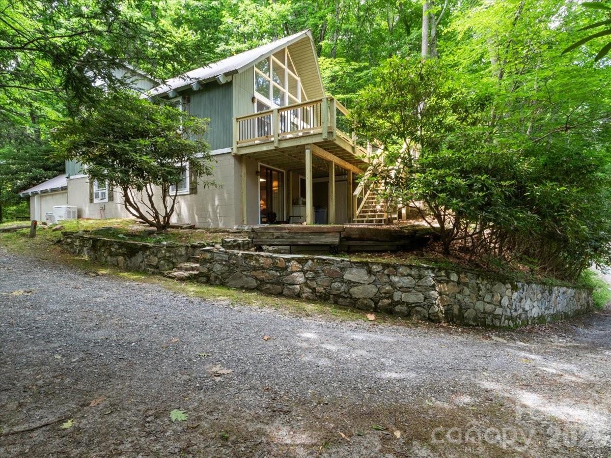 Wolf Laurel - Residential