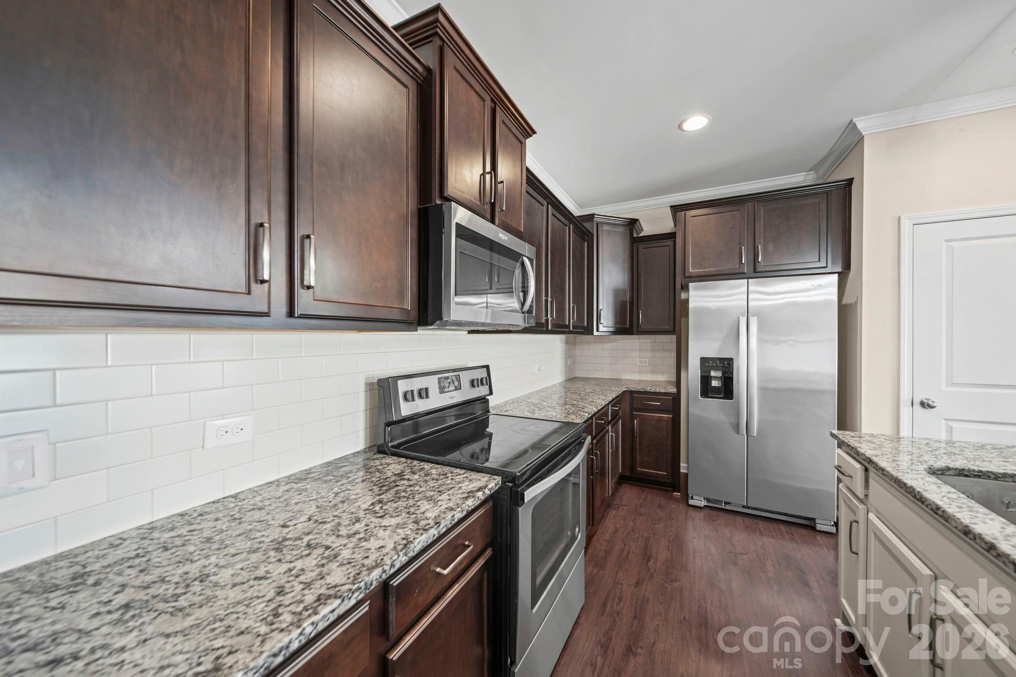 Pikeview Place - Residential