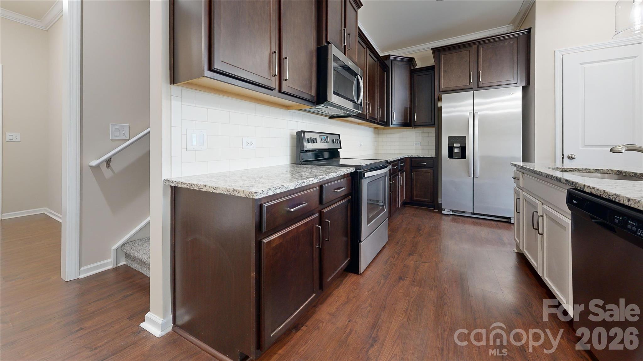 Pikeview Place - Residential