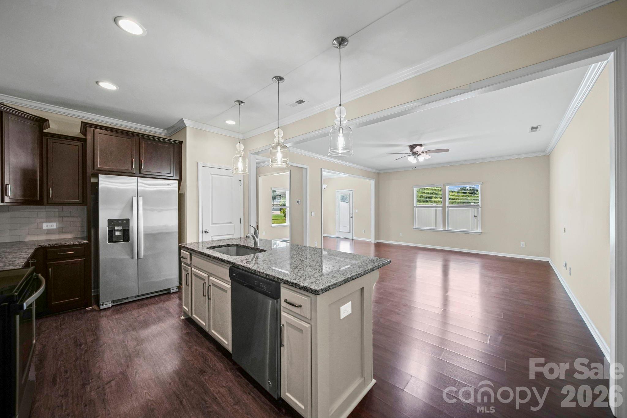 Pikeview Place - Residential