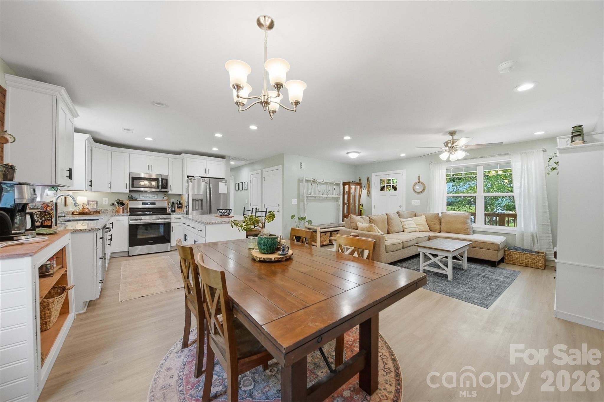 Janettes Way - Residential