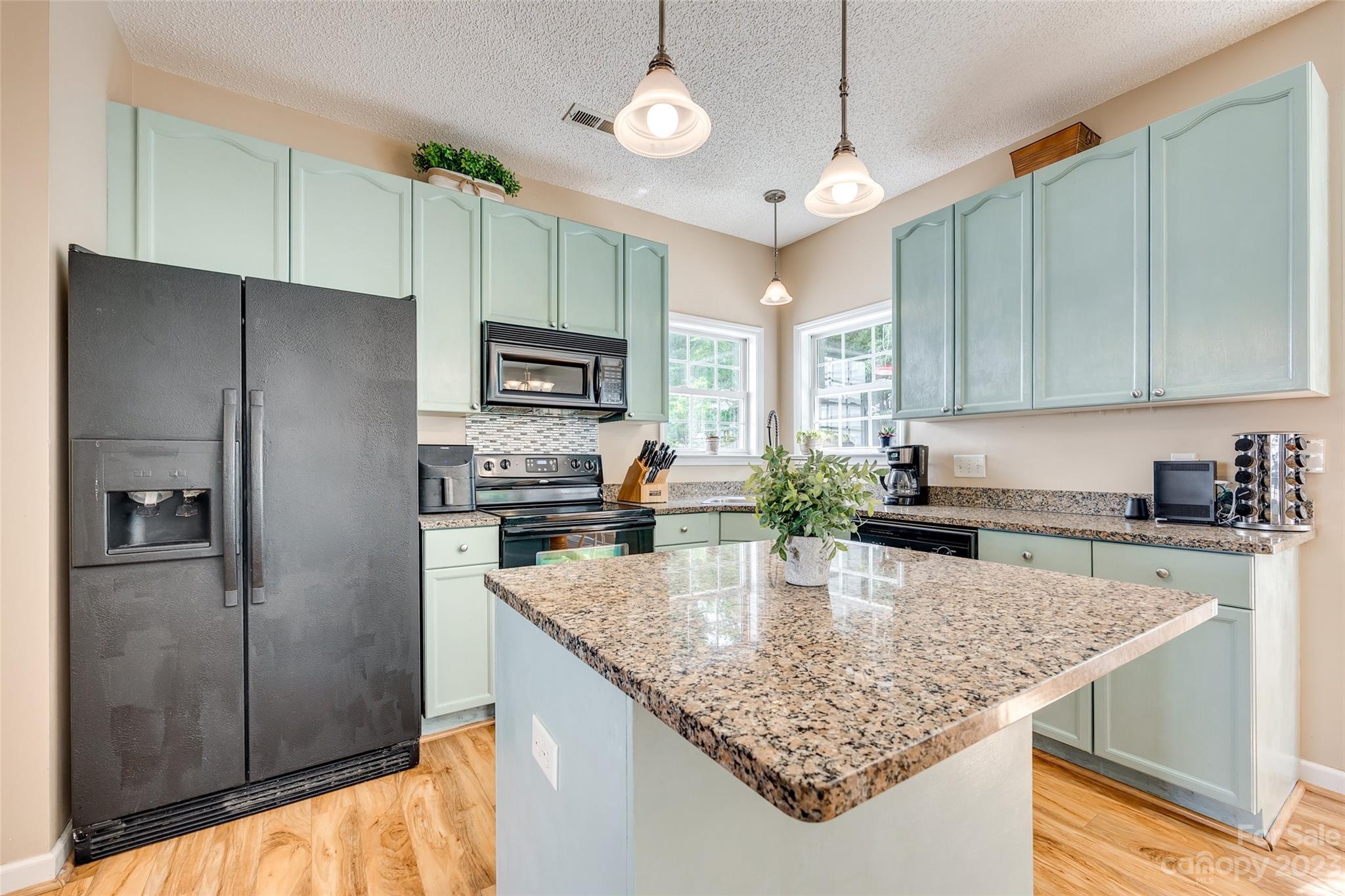 Thornblade Hills - Residential