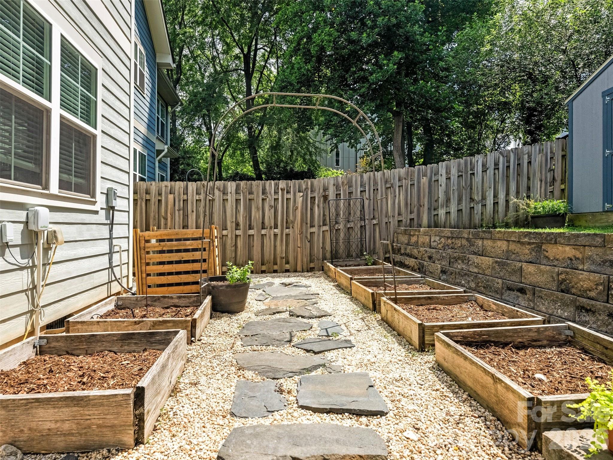 Seversville - Residential