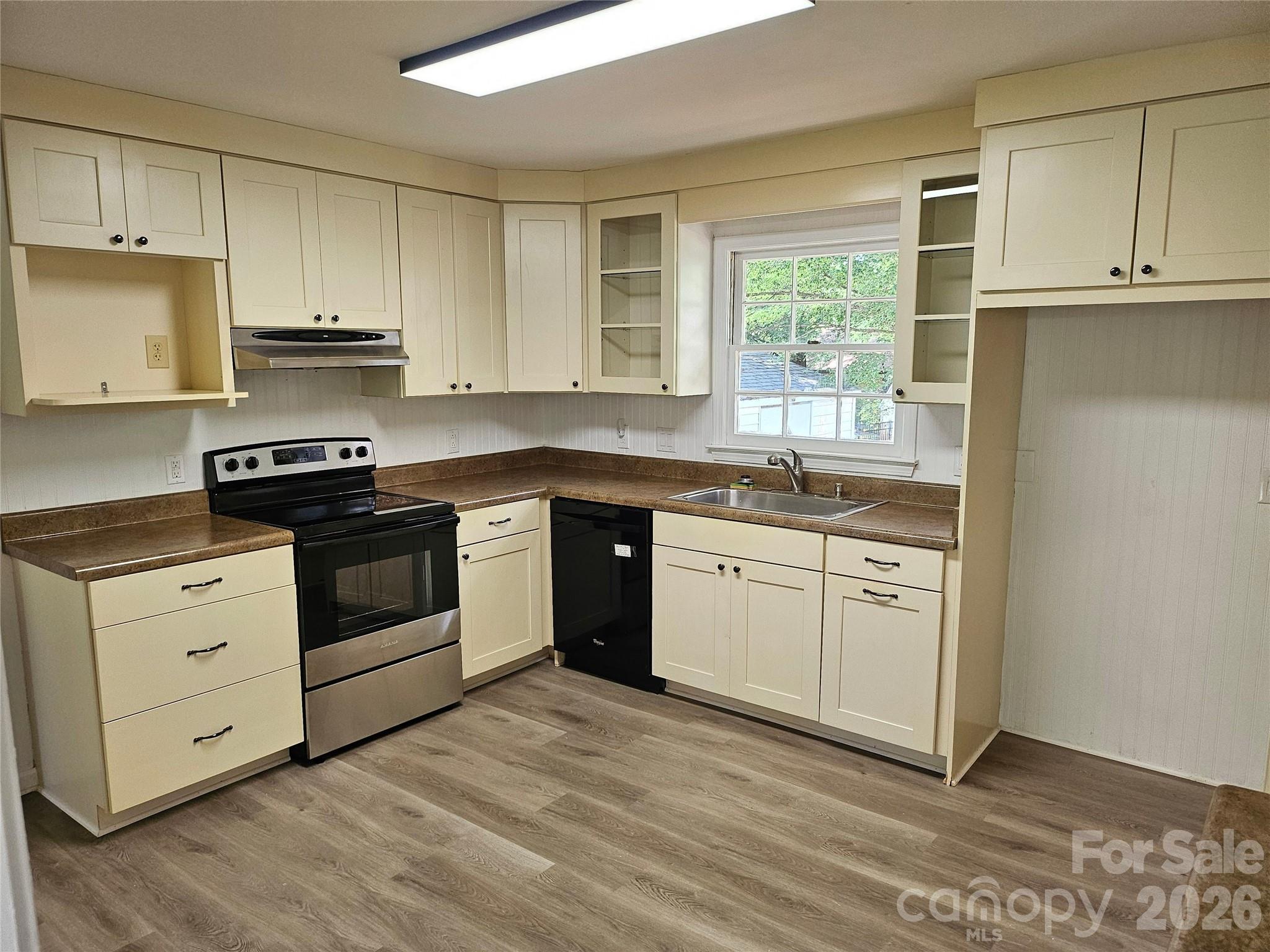 Wood Hollow - Residential