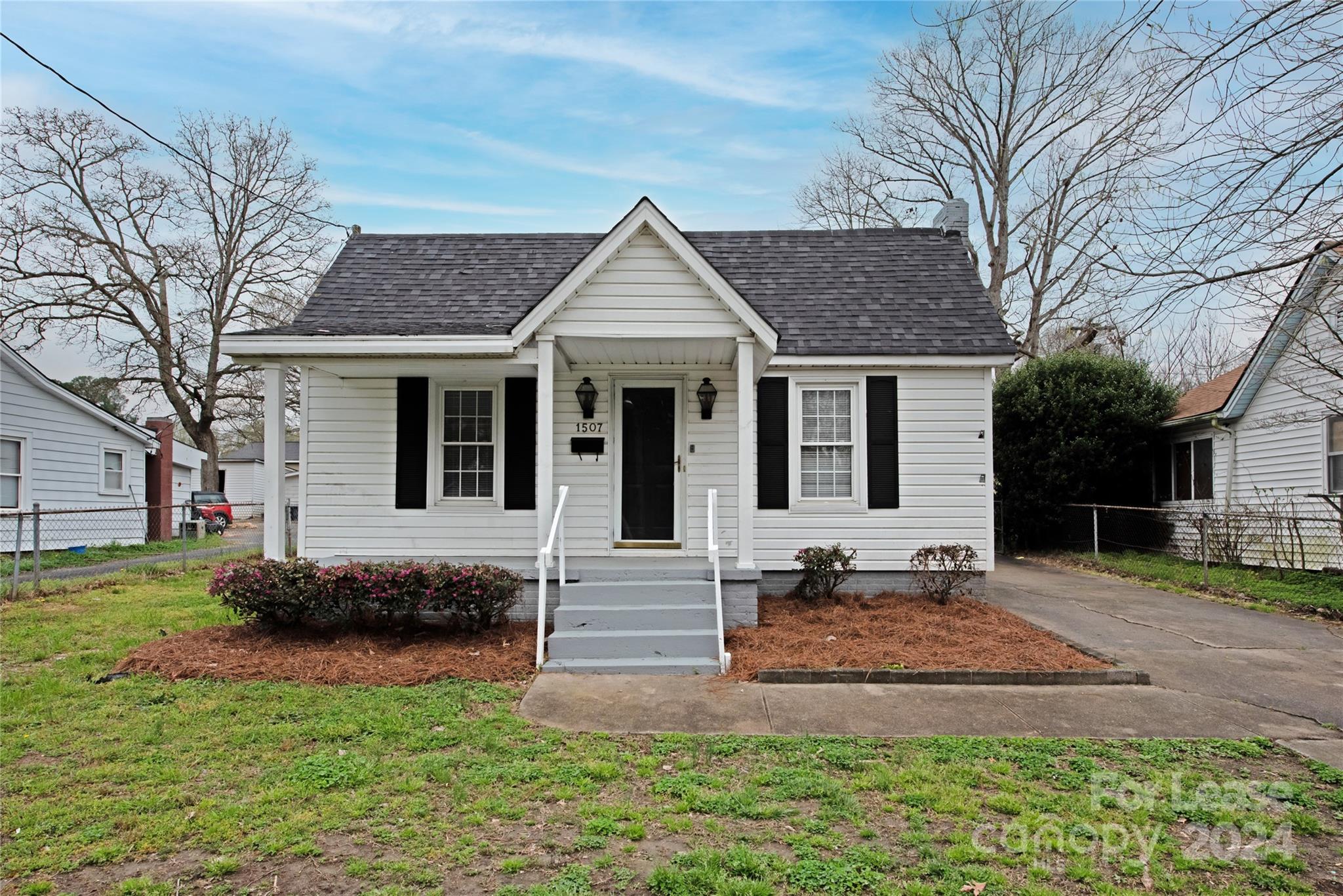 1507 Jackson St., Kannapolis, NC 28083

Located just minutes from downtown Kannapolis, UNC Nutrition Research Institute, I-85 and local area shopping centers.

This Beautifully Renovated Ranch Features:

* Spacious living room with plenty of natural lighting
* This Beautiful Kitchen is nice and open and has tons to offer! Stainless steel appliances are equipped for your comfort, Plenty of counter space to prepare your daily meals, Updated cabinets with tons of storage space. Definitely a cooks dream
* Spacious master bedroom with 2 additional bedrooms. 
* 2 full baths that have been updated with new fixtures
* Freshly painted throughout.
* Stunning restored hardwood floors
* Washer & dryer connections available
* Nice fenced-in back yard great for entertaining family and friends