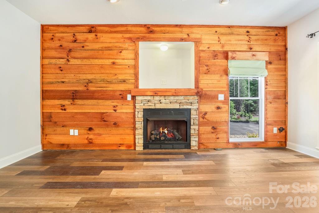 Lake Adger - Residential