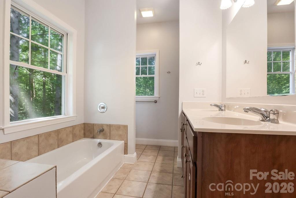 Lake Adger - Residential