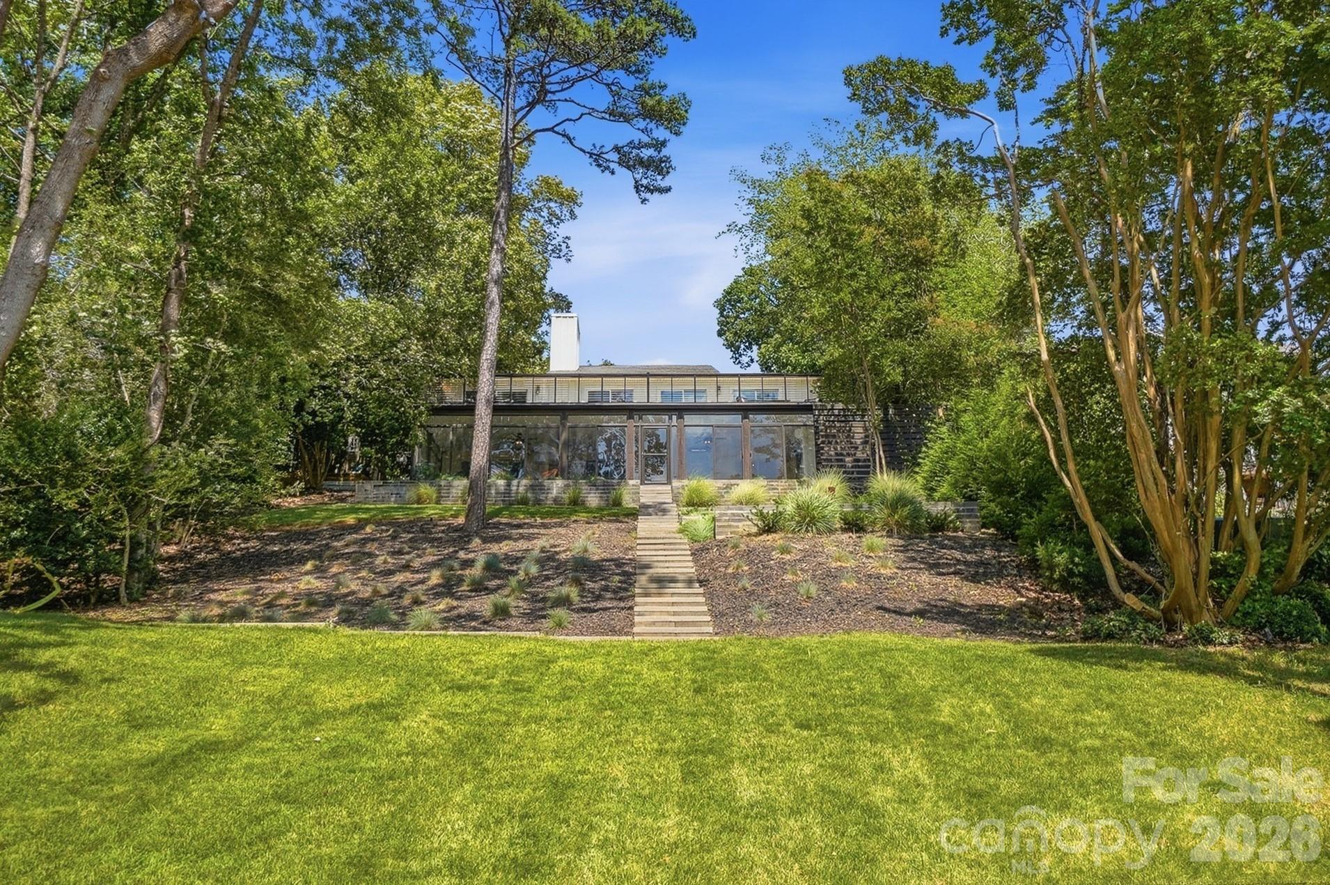 Tega Cay - Residential
