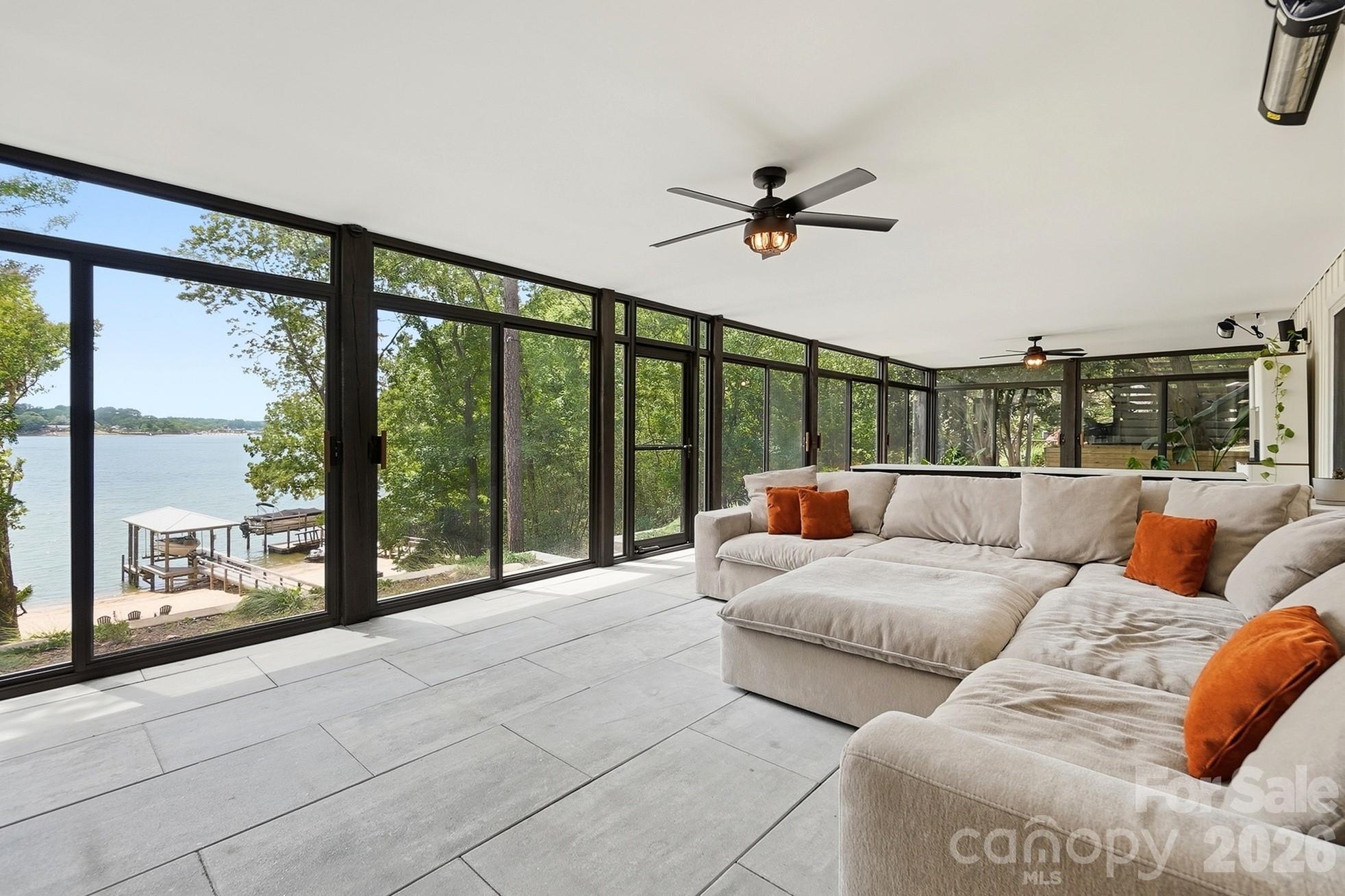 Tega Cay - Residential