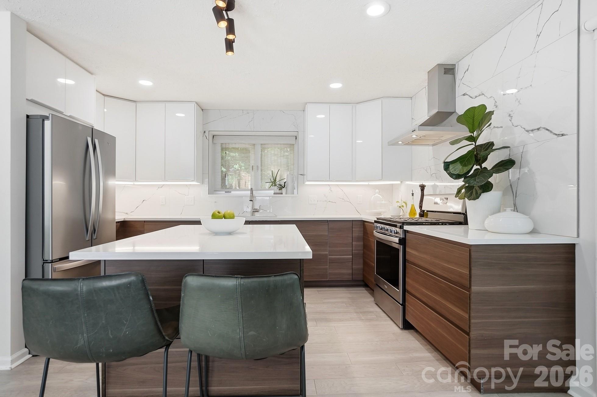 Tega Cay - Residential