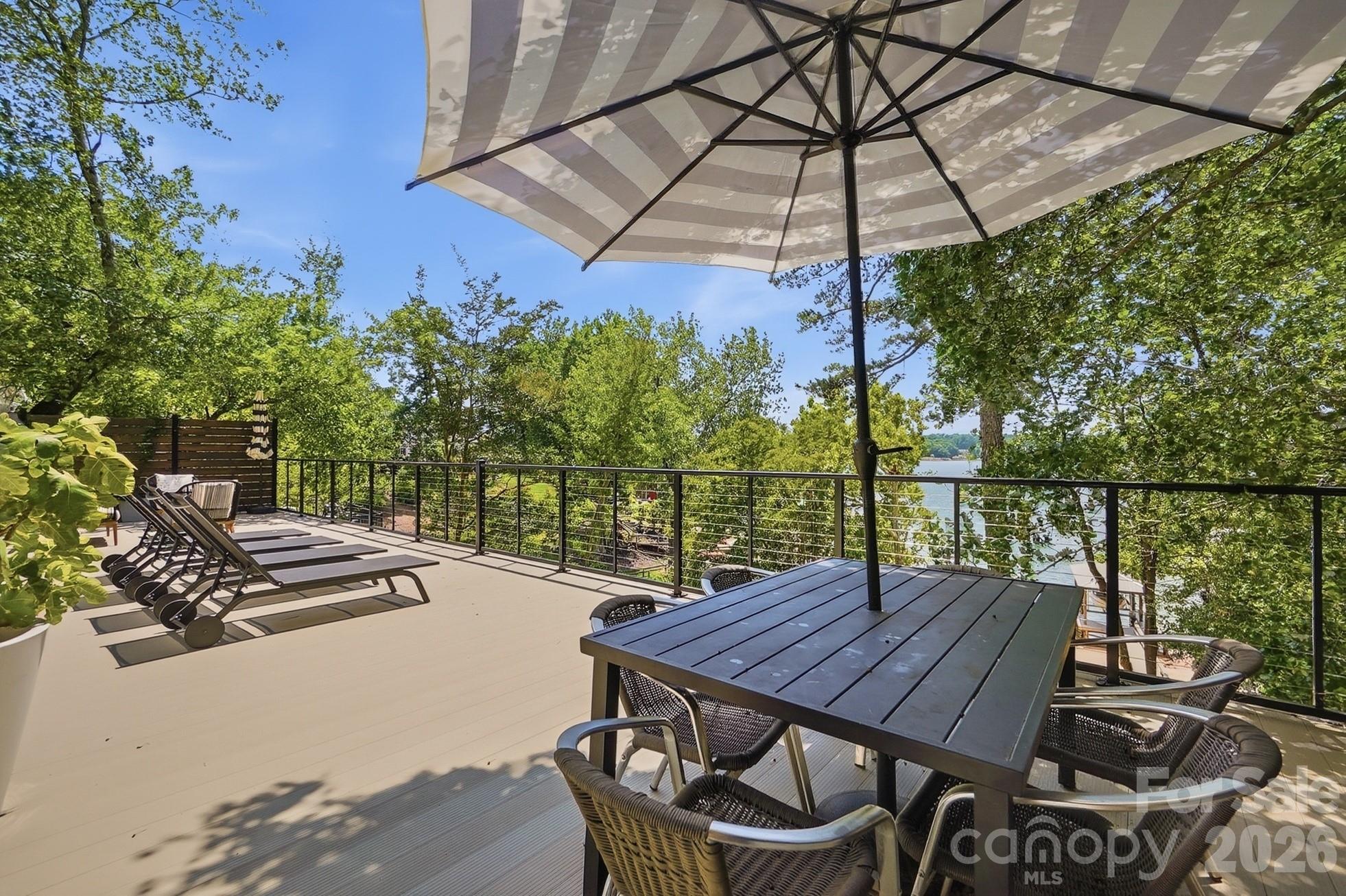 Tega Cay - Residential