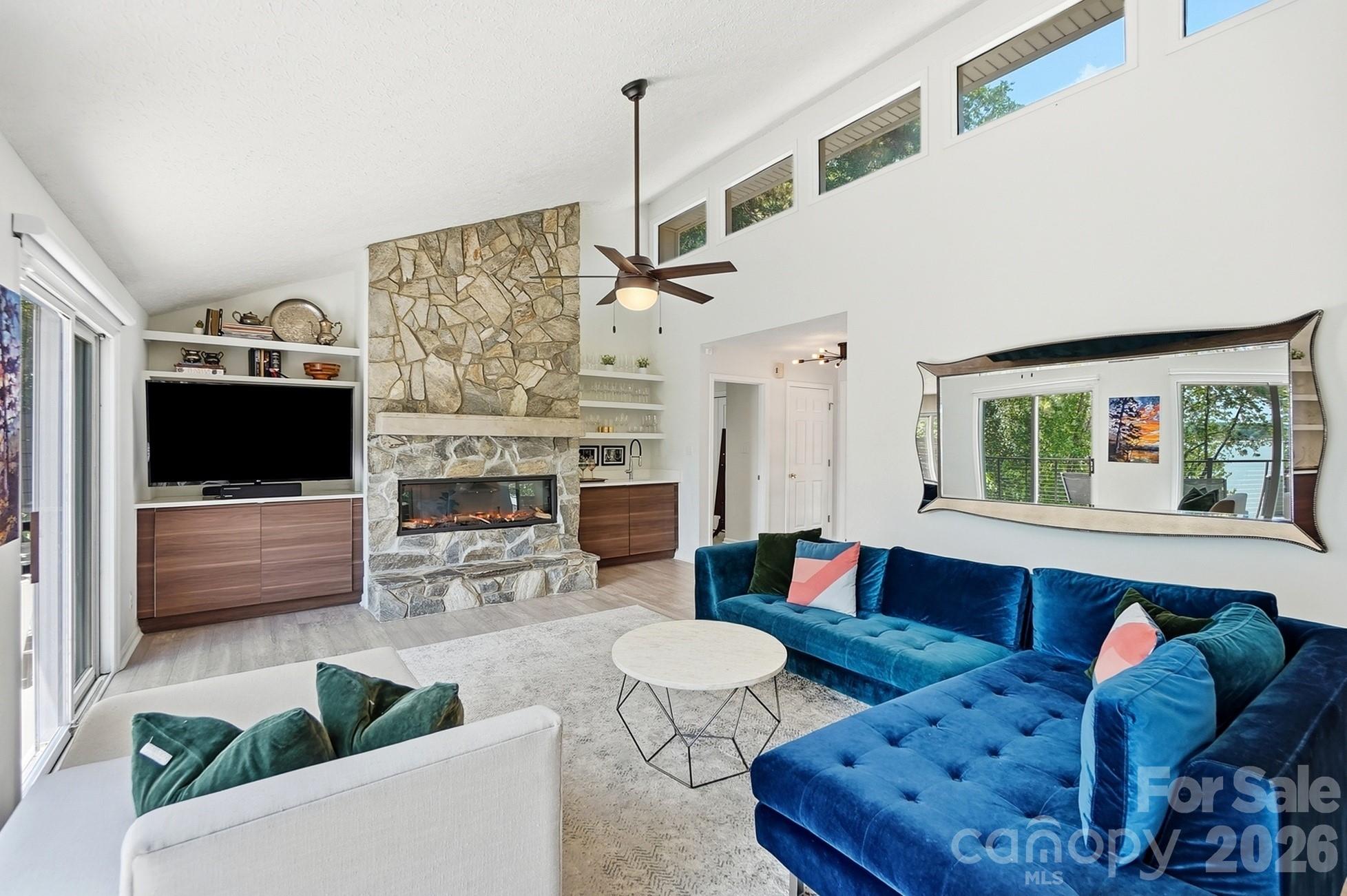 Tega Cay - Residential