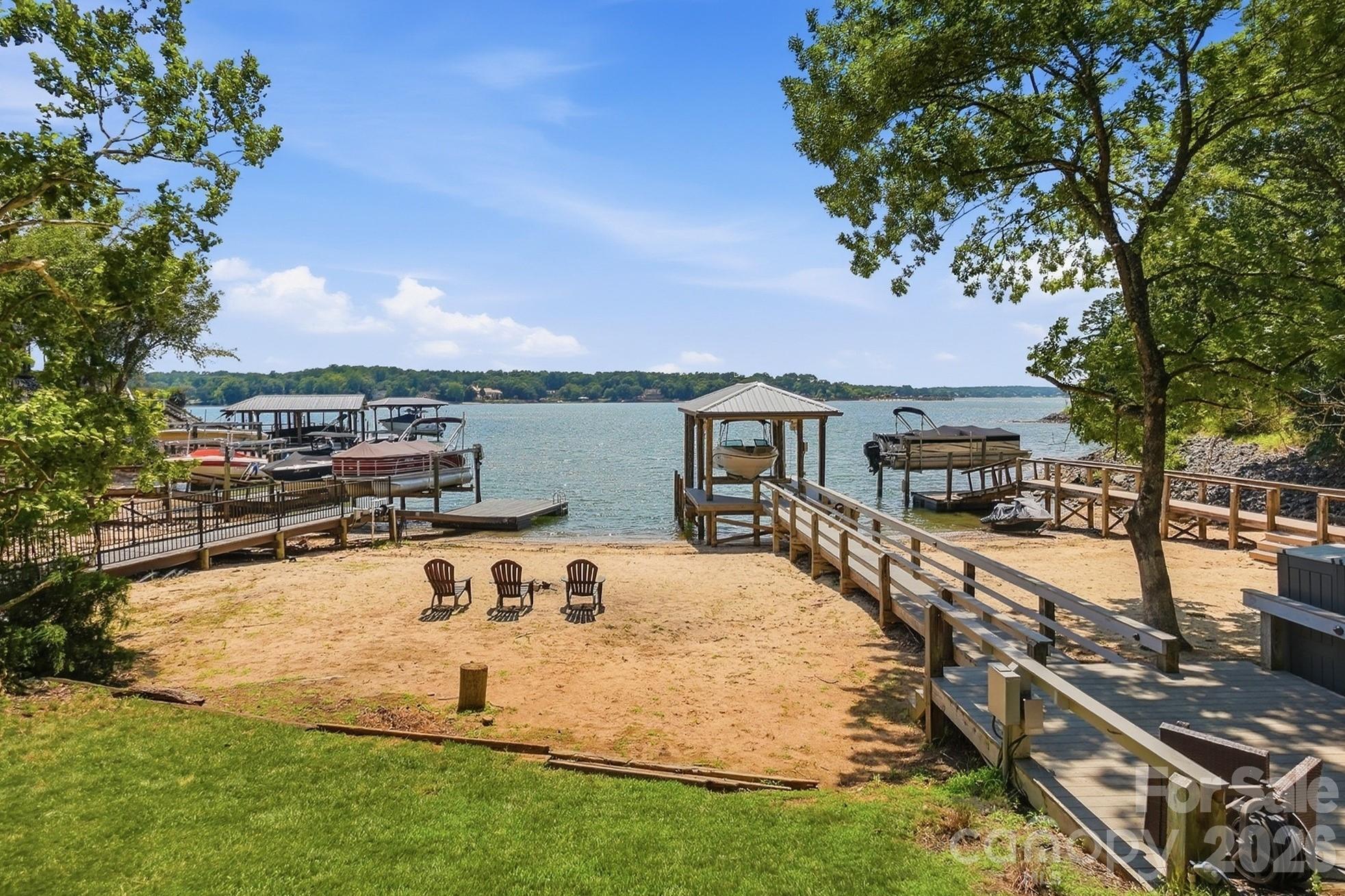 Tega Cay - Residential