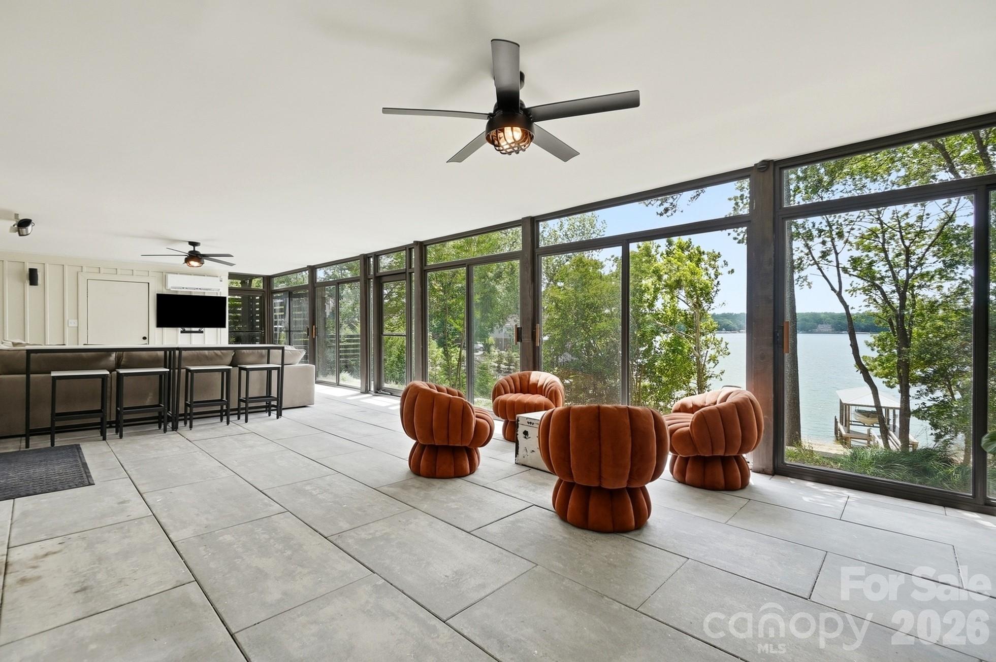 Tega Cay - Residential
