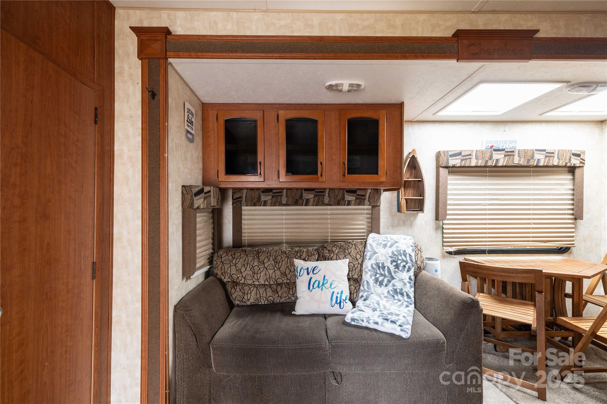 Twin Harbor - Residential