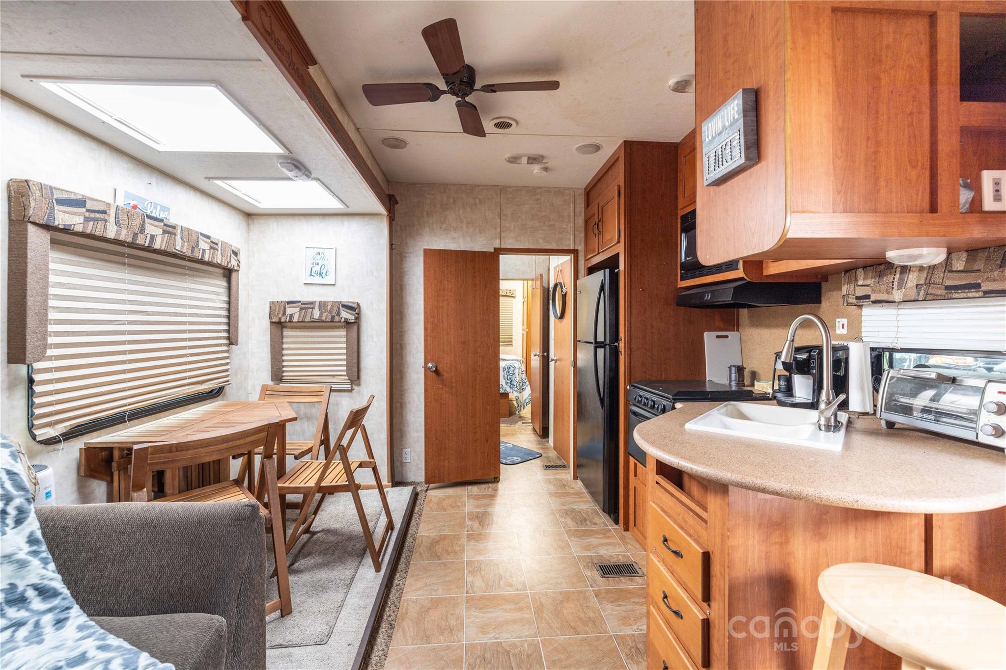 Twin Harbor - Residential