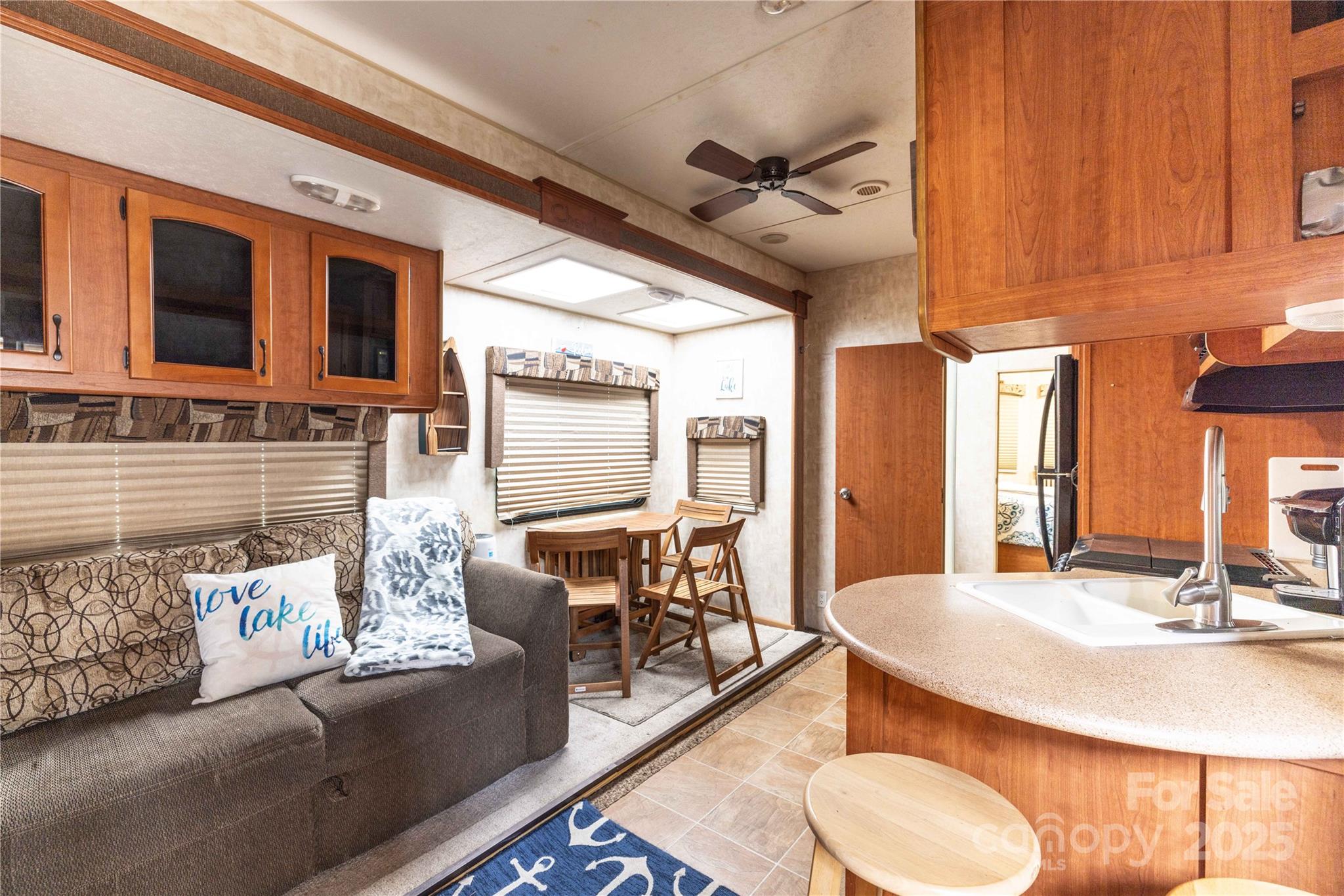 Twin Harbor - Residential