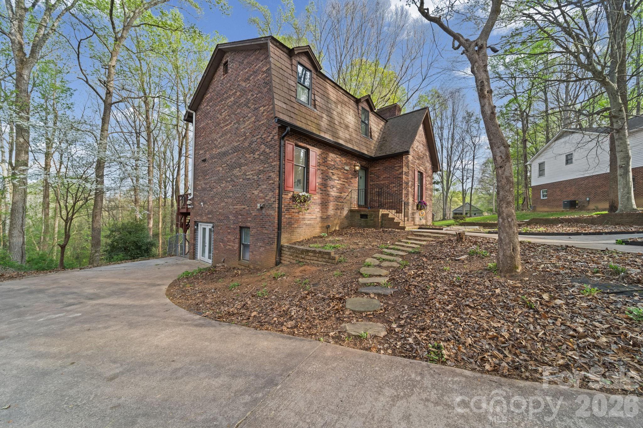 Random Woods - Residential
