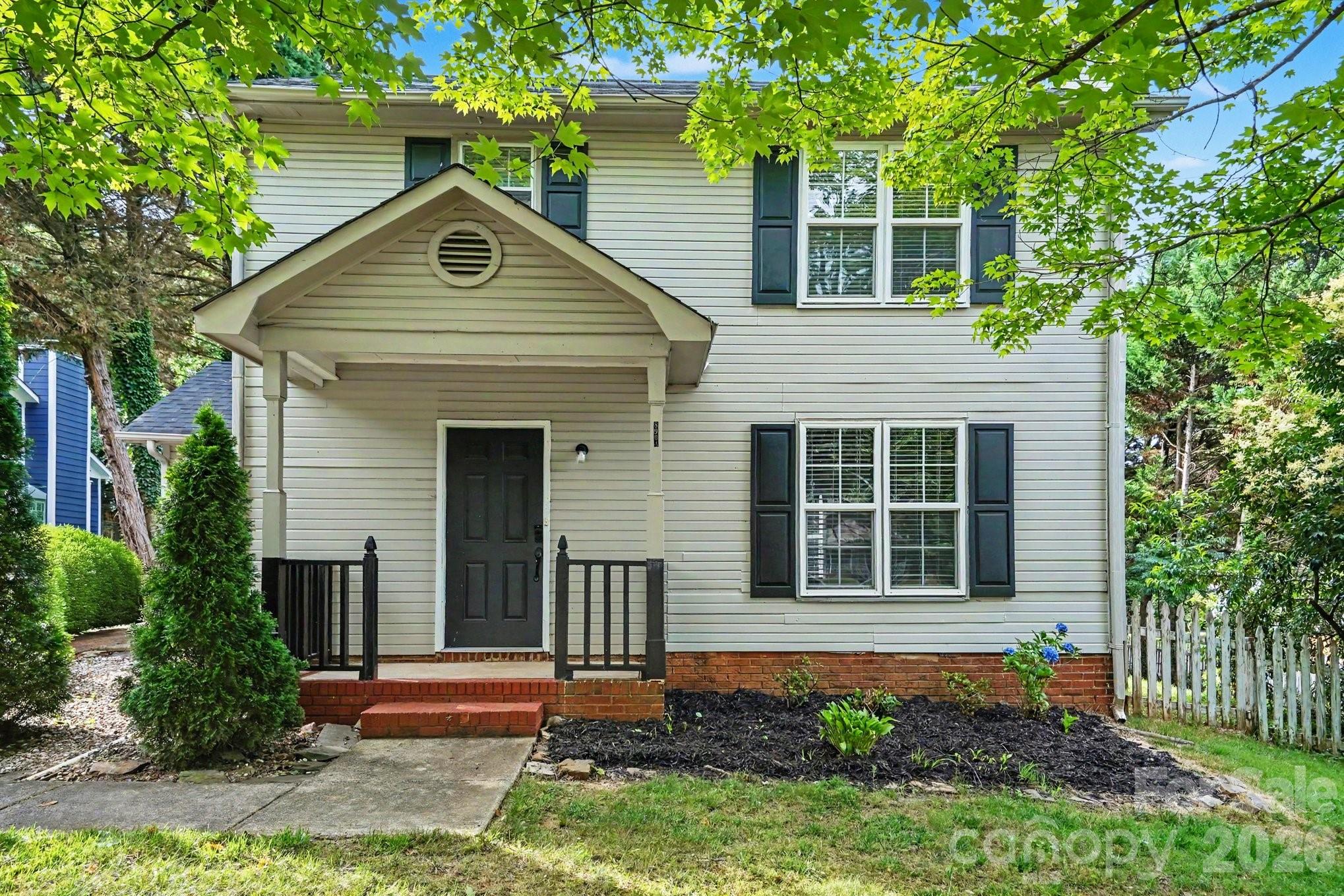 This inviting three-bedroom, 2.5-bathroom home is nestled in the desirable neighborhood of Morris Farms.
The home features a functional and comfortable flow, highlighting a main living area centered around a cozy fireplace. The kitchen is equipped with sleek stainless-steel appliances and durable countertops, creating a practical space for cooking and everyday living. The primary bedroom serves as a relaxing retreat, complete with a large walk-in closet for ample storage. Step outside to enjoy a private, fully fenced-in backyard that provides a secure and versatile outdoor space.
Ideally located in a convenient Charlotte location, this property offers easy access to shopping, dining, parks, and major commuter routes.
Schedule your private showing today!