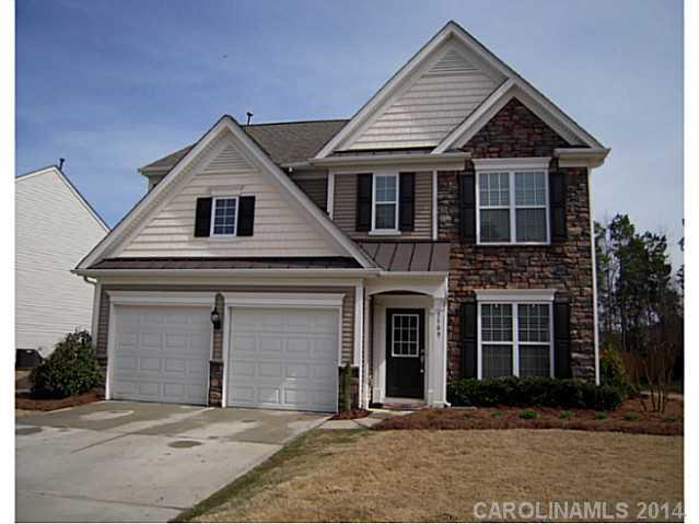 Charming 2 story home with fenced rear yard. Kitchen w/ maple cabinets, island, SS appliances, corian c-tops,  tile bk-spl, recessed lighting & lazy susan. 2 story great room. Hrwds on main level. All bedrooms w/ ceiling fans. Lrg master bath w/dual sinks, separate shower, soaking tub & lrg walk-in closet.