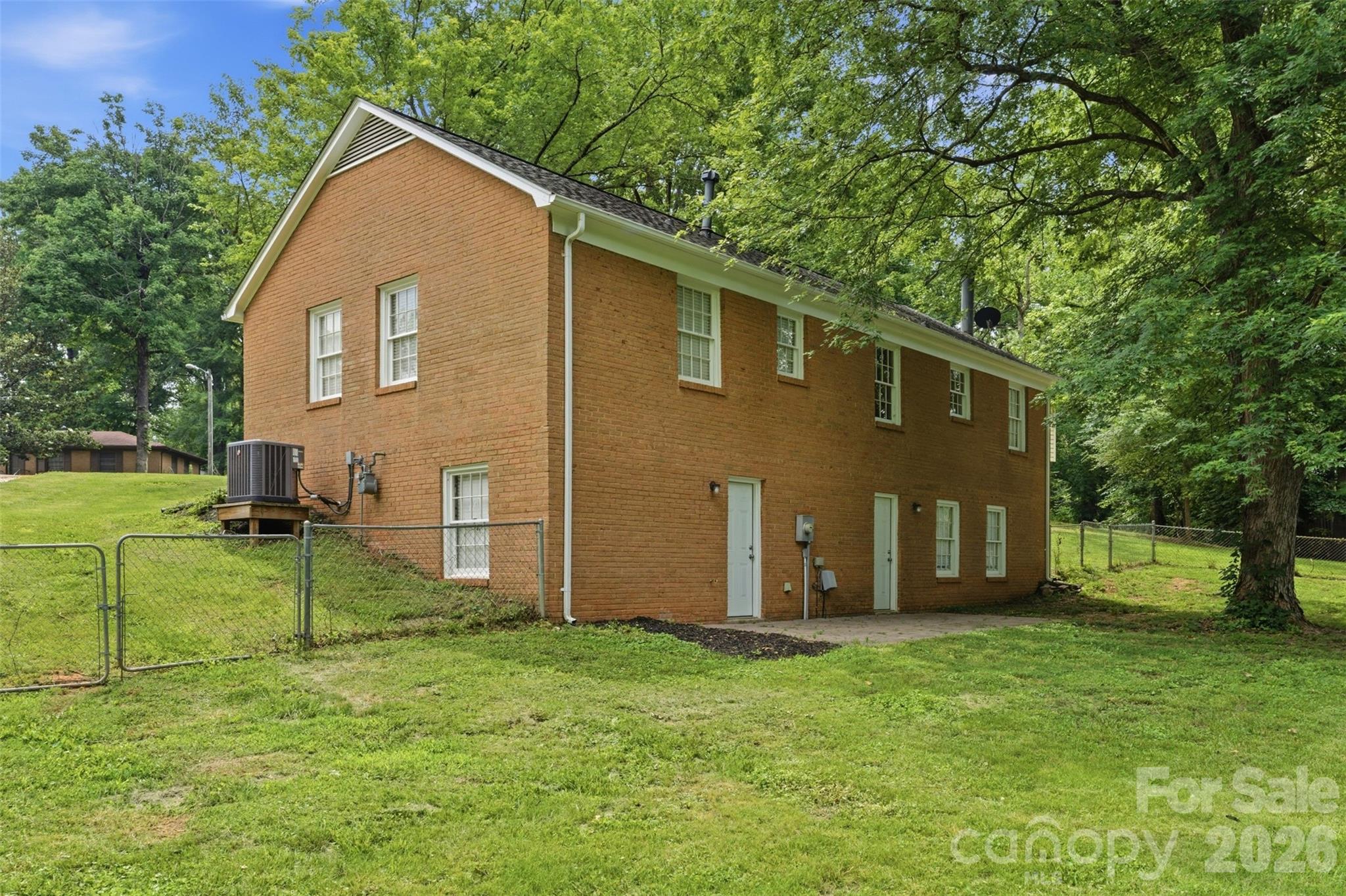 Forest Pawtuckett - Residential