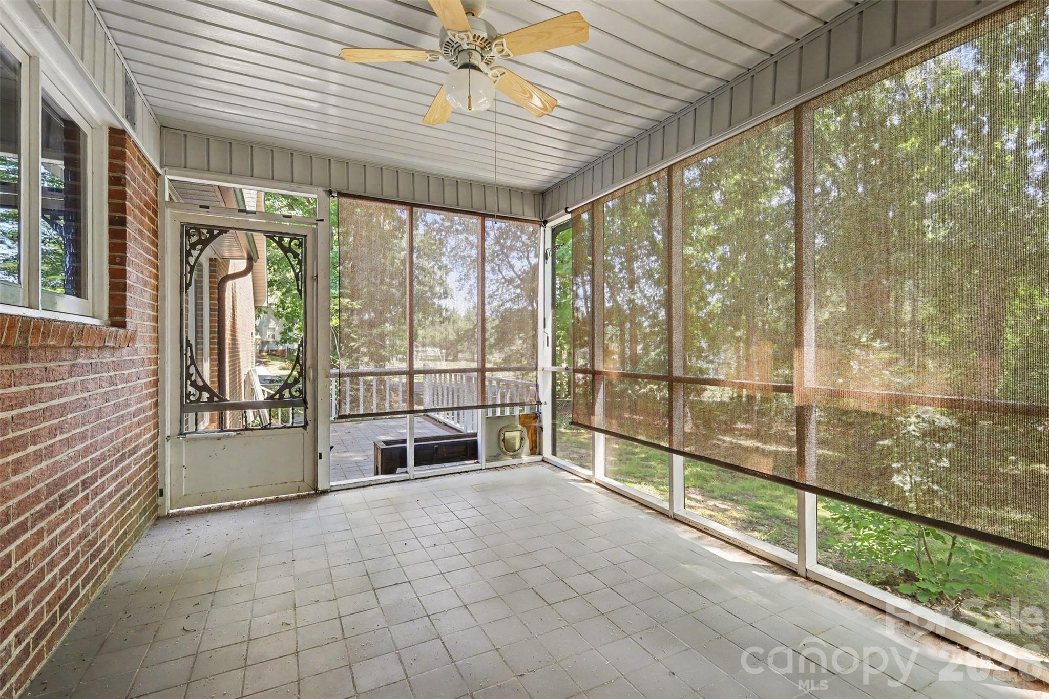 Country Creek - Residential