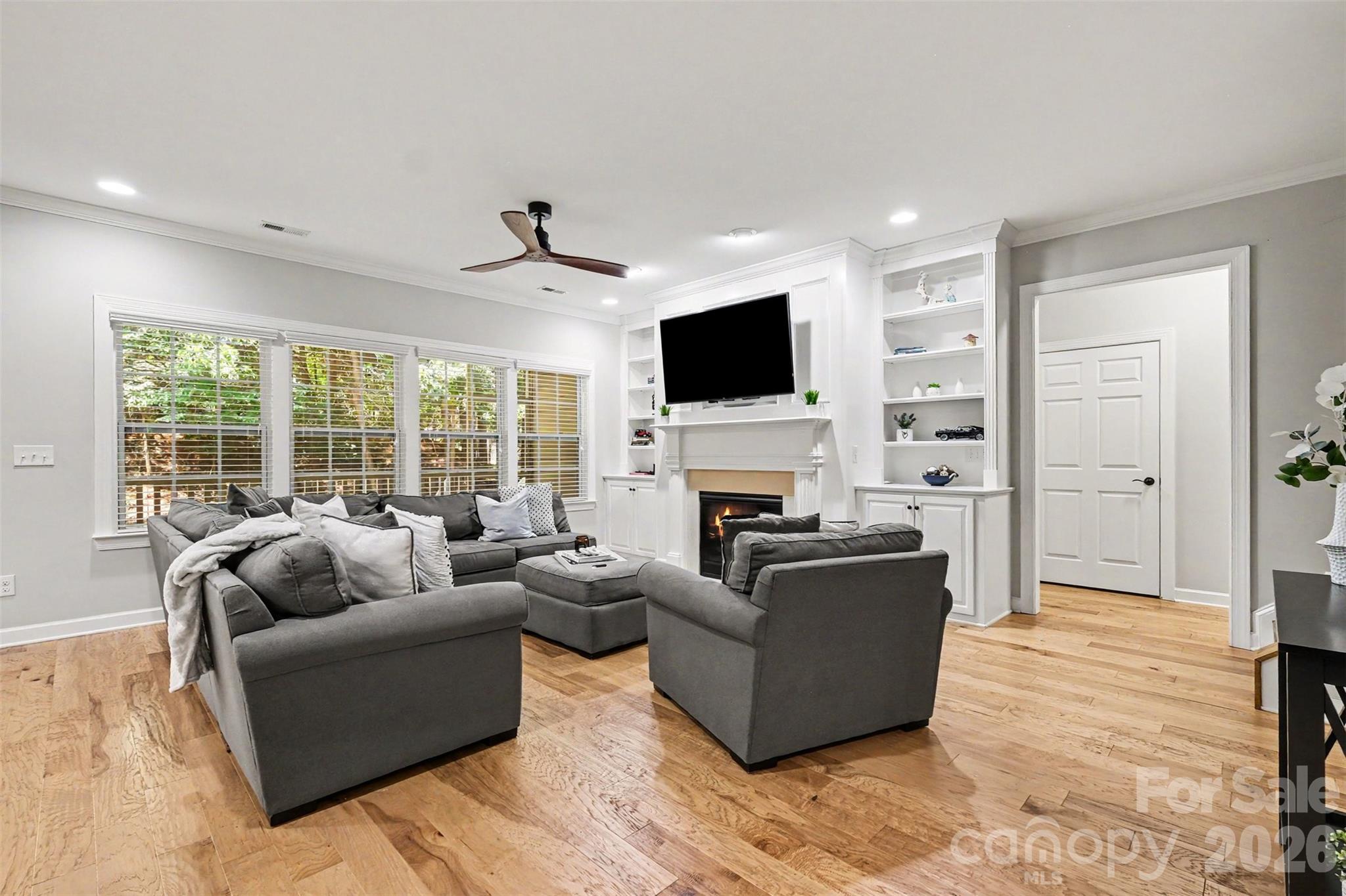 Oakbridge at Waterleaf - Residential