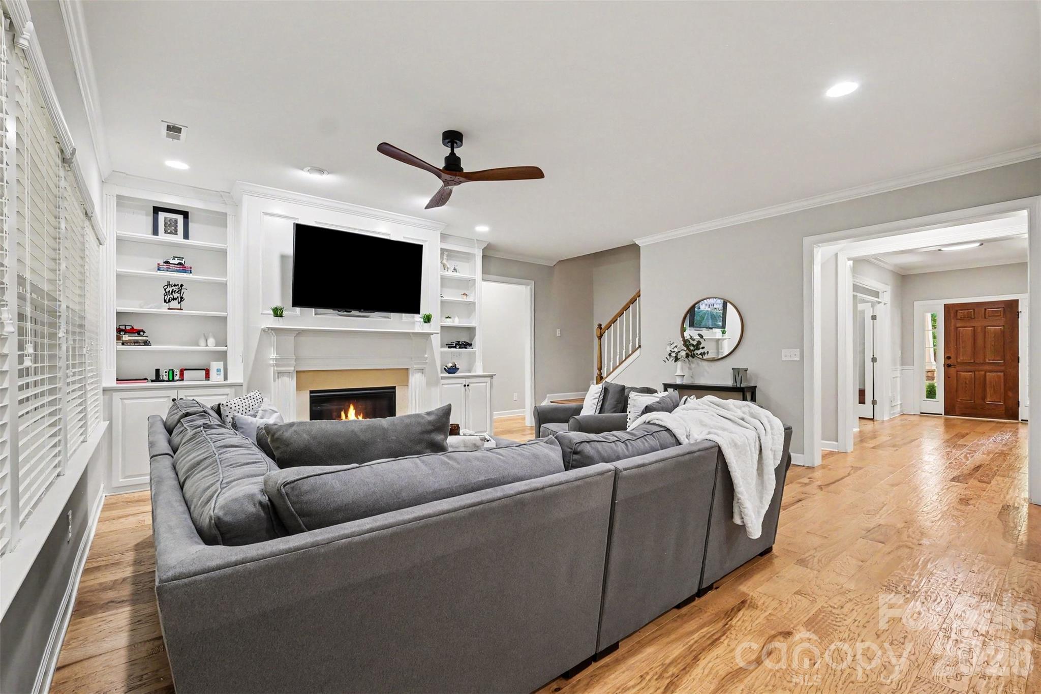 Oakbridge at Waterleaf - Residential