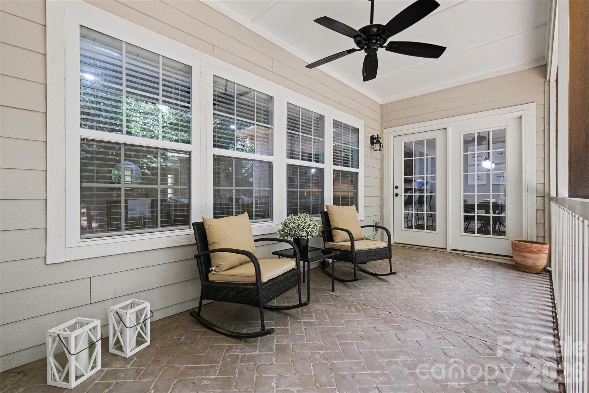 Oakbridge at Waterleaf - Residential
