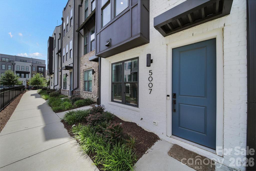 Tremont Station - Residential