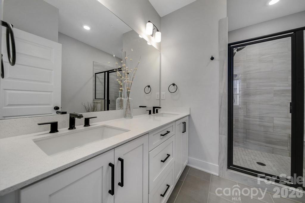 Tremont Station - Residential