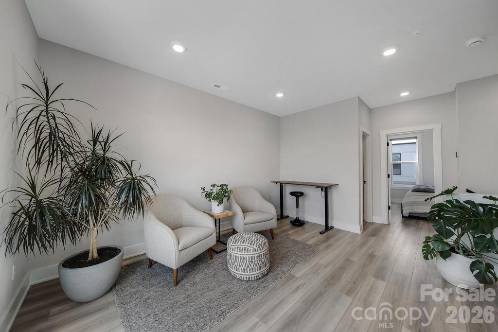 Tremont Station - Residential