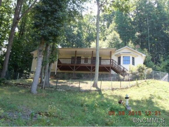 100K BELOW TAX VALUE!Large home with great, open, inviting floor plan. All 3 bed's have en suite bathrooms. Basement offers a huge game room/den plus over sized garage. Great long range views from large covered front deck and convenient location. Sold as-is, needs carpet. Buyer to confirm all information inc. sq'.Conveyed by by special warranty deed. POF w/offers.