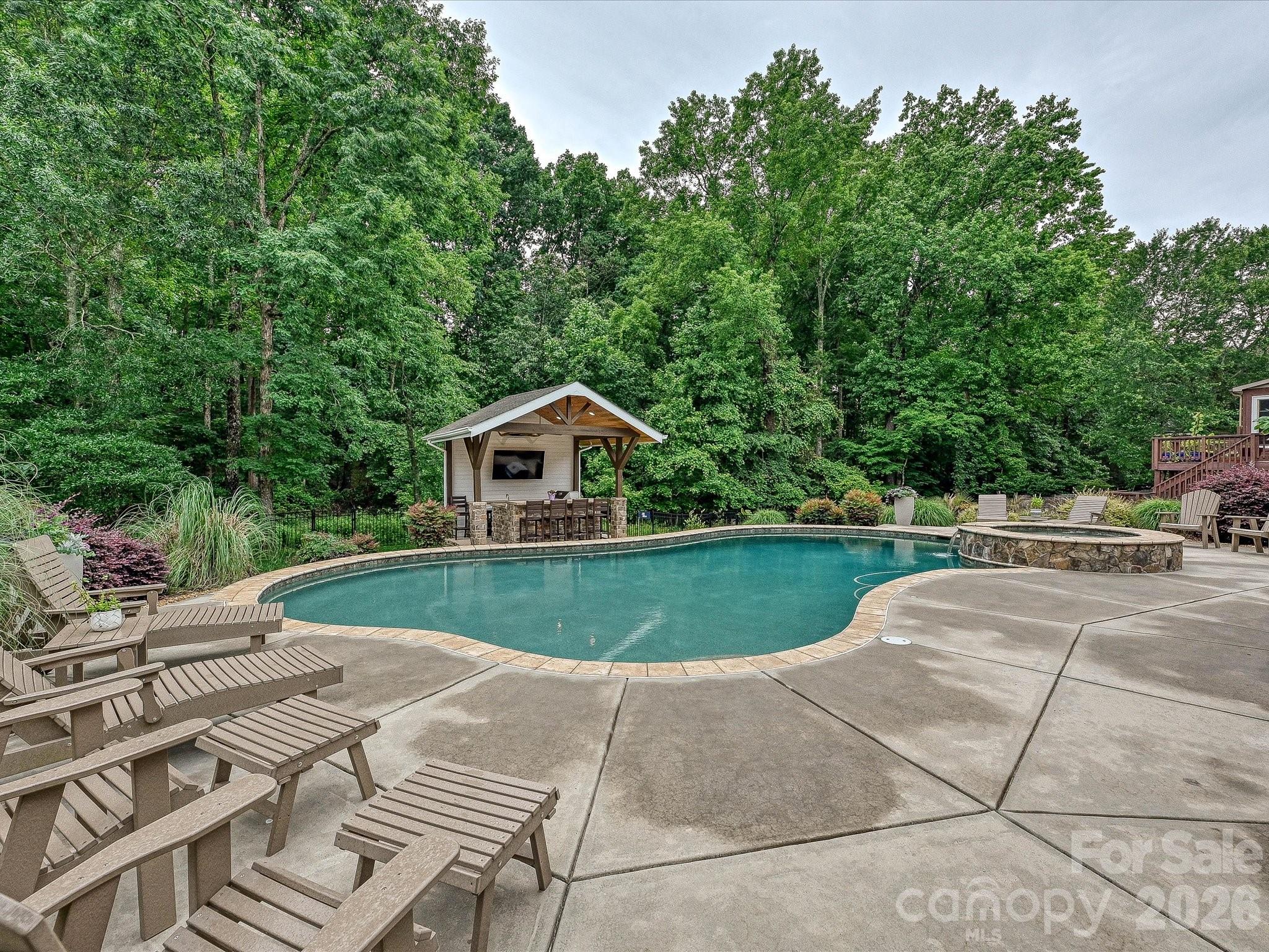 Hampton Oaks - Residential