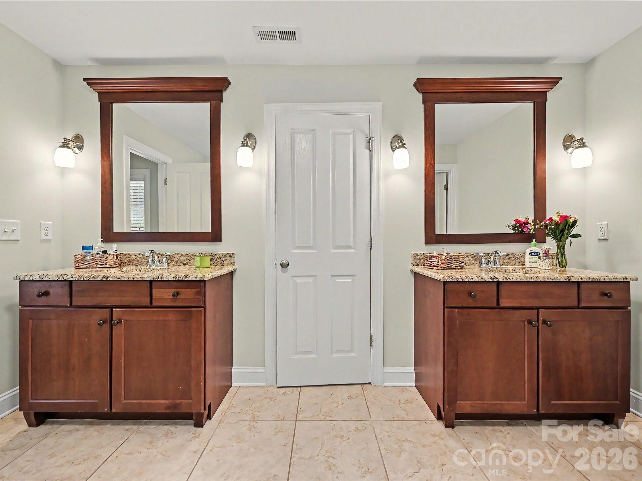 Hampton Oaks - Residential