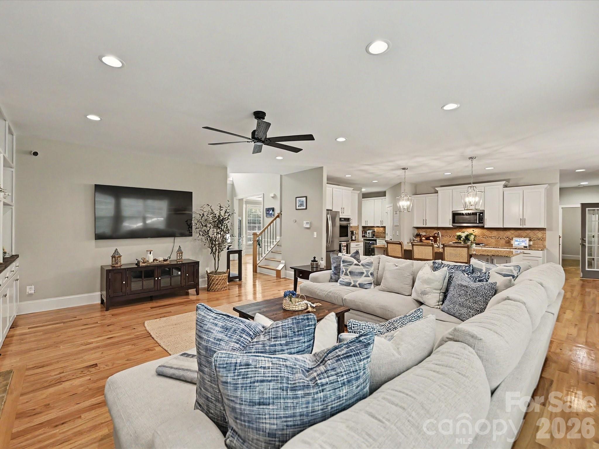 Hampton Oaks - Residential