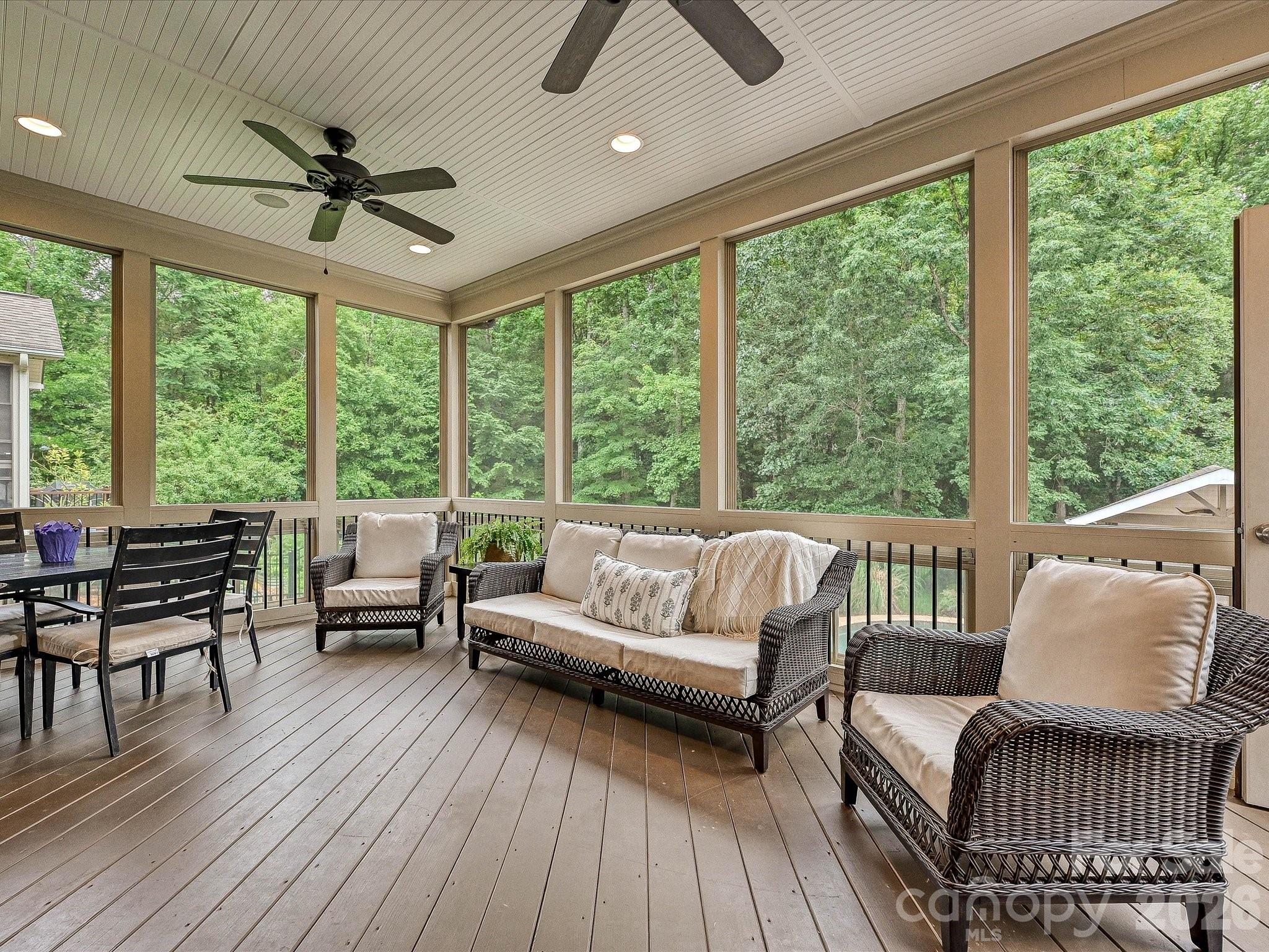 Hampton Oaks - Residential