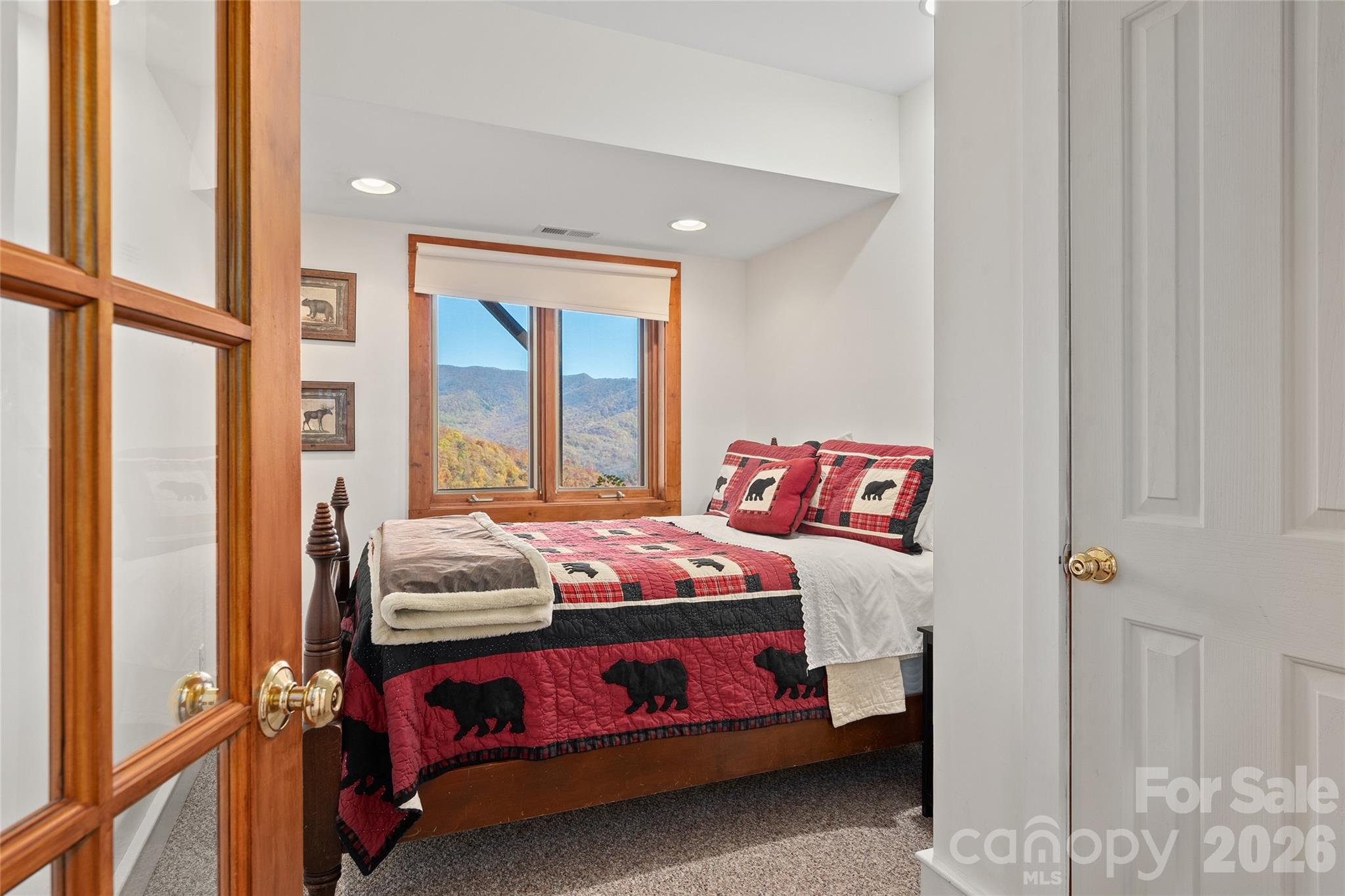 Laurel Ridge - Residential